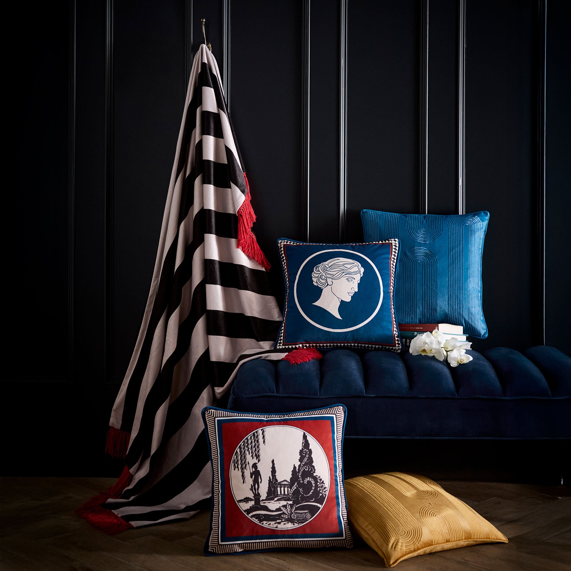 Cushion Arcadia by Laurence Llewelyn-Bowen in Red
