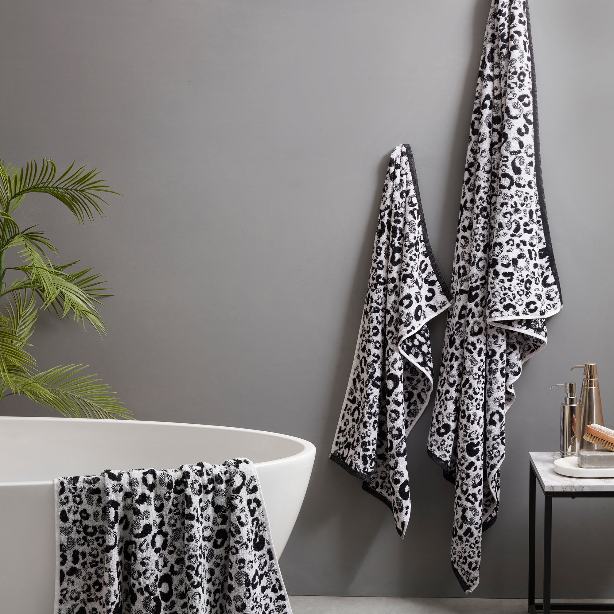 Towels Animal Print by Fusion Bathroom in Black