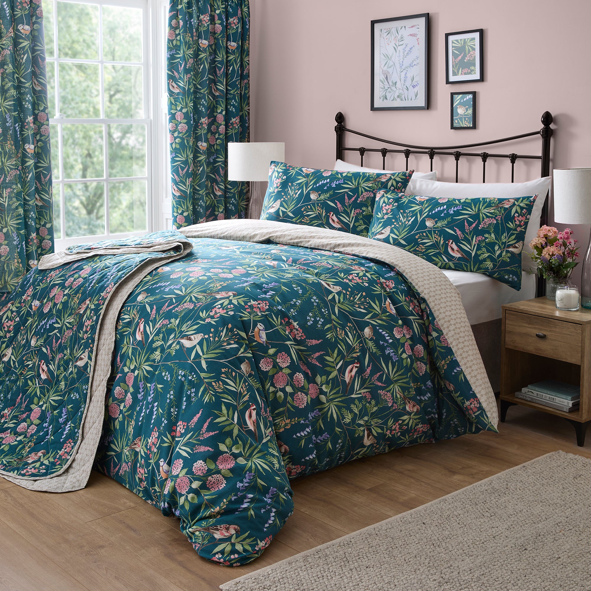 Bedspread Caraway by Dreams & Drapes Design in Green