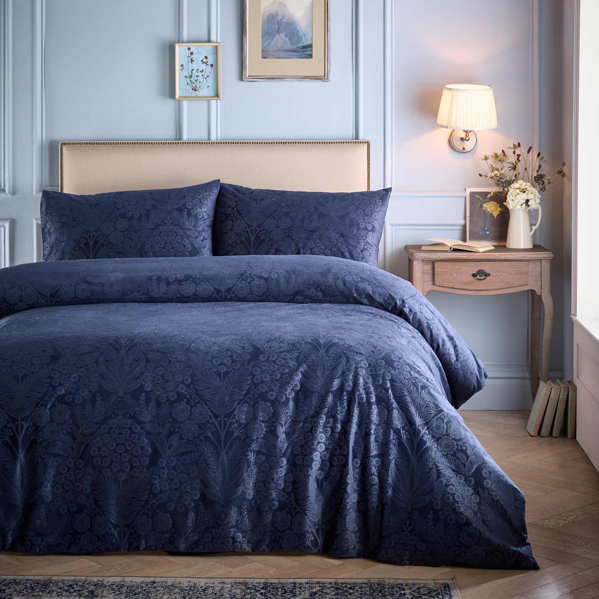 Duvet Cover Set Berkley by Appletree Heritage in Navy