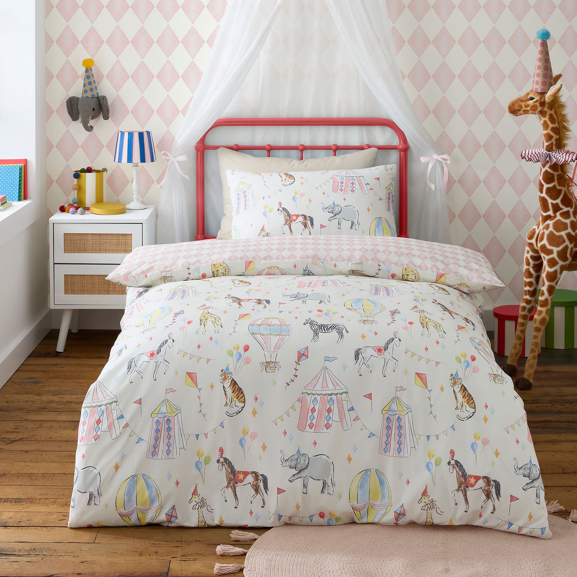 Duvet Cover Set Circus Time by Bedlam in Multi