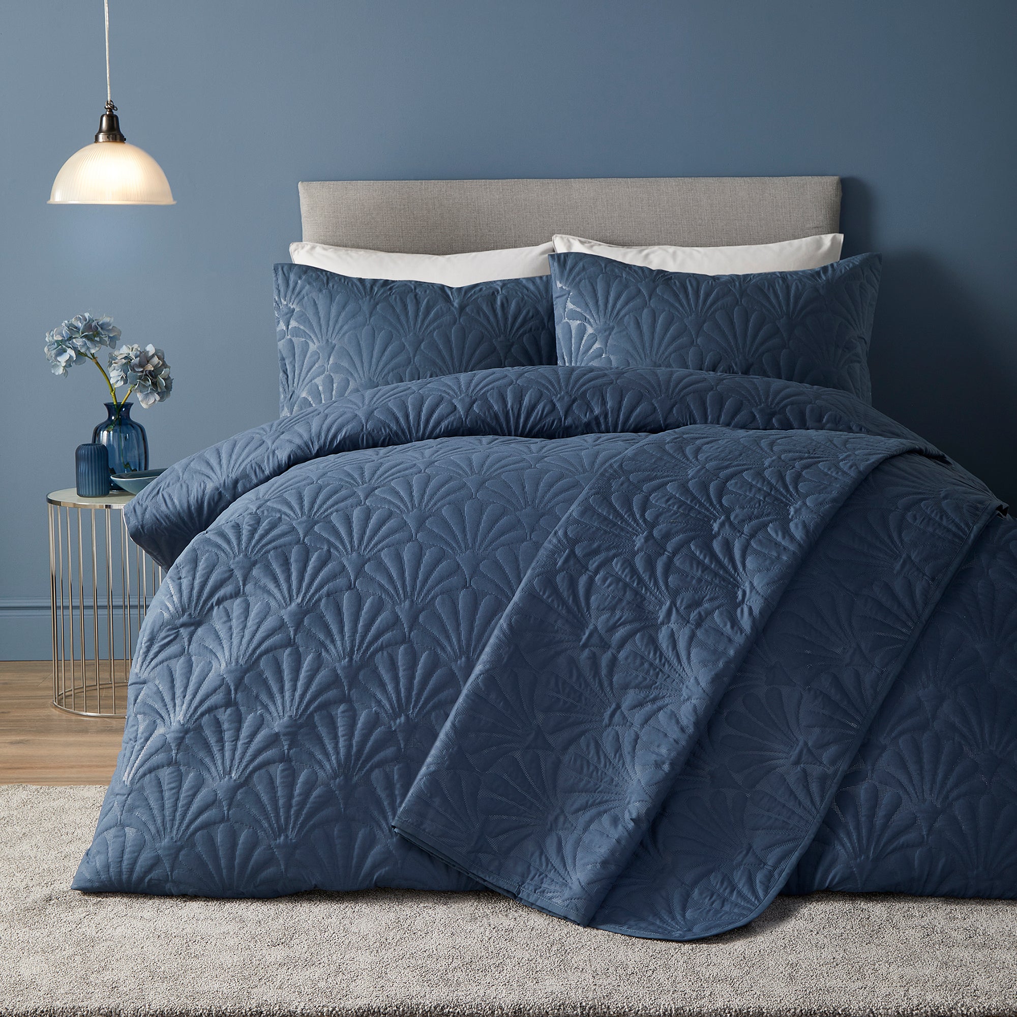 Bedspread Cavali by Serene in Dark Blue