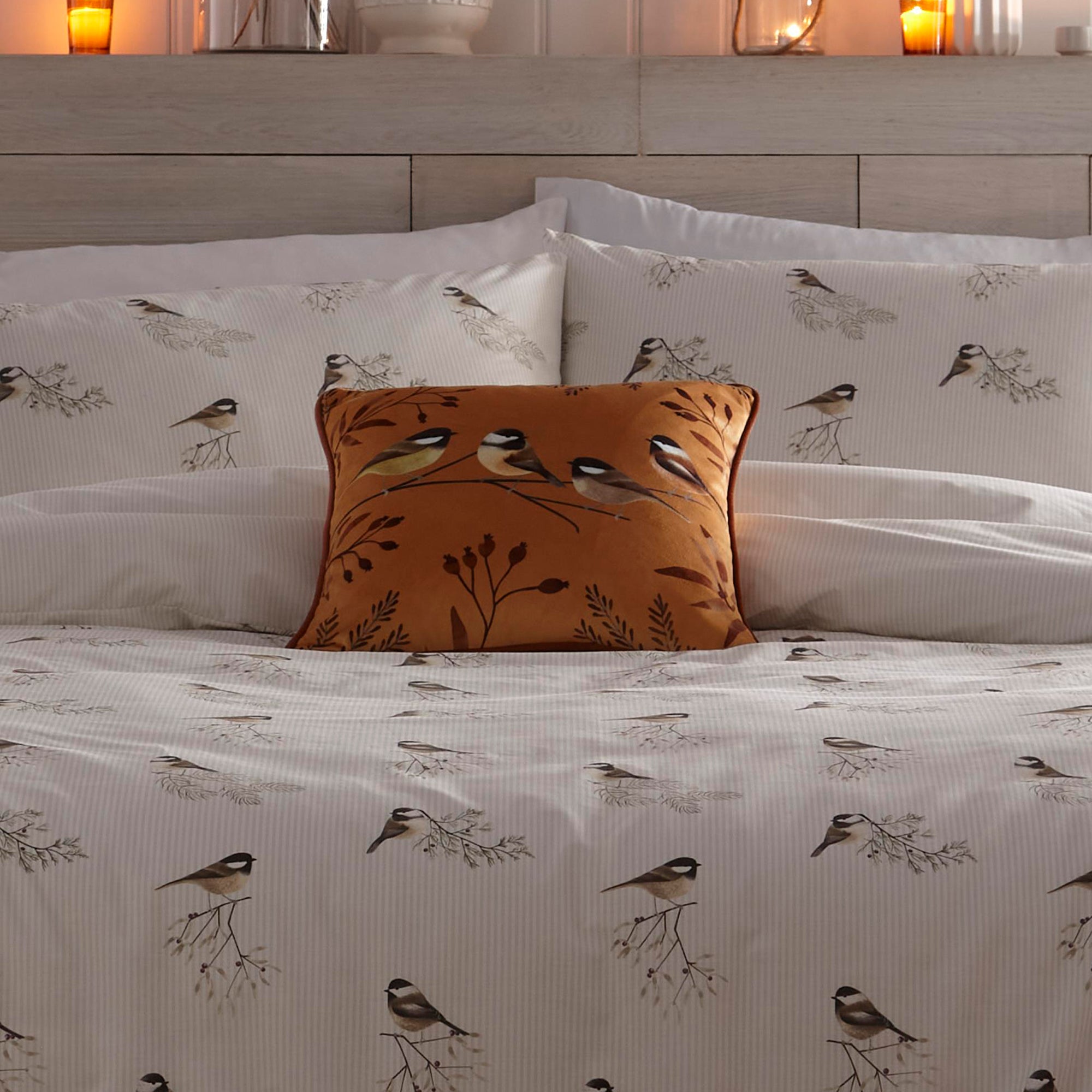 Cushion Cover Chickadee's by D&D Lodge in Gold