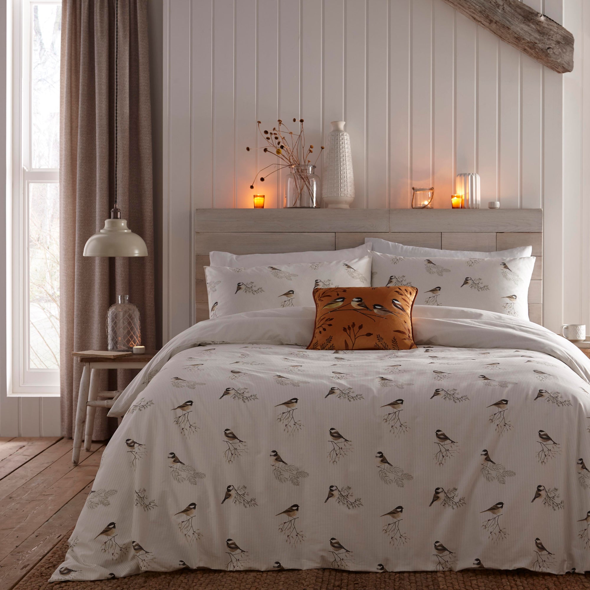 Duvet Cover Set Chickadee's by D&D Lodge in Natural