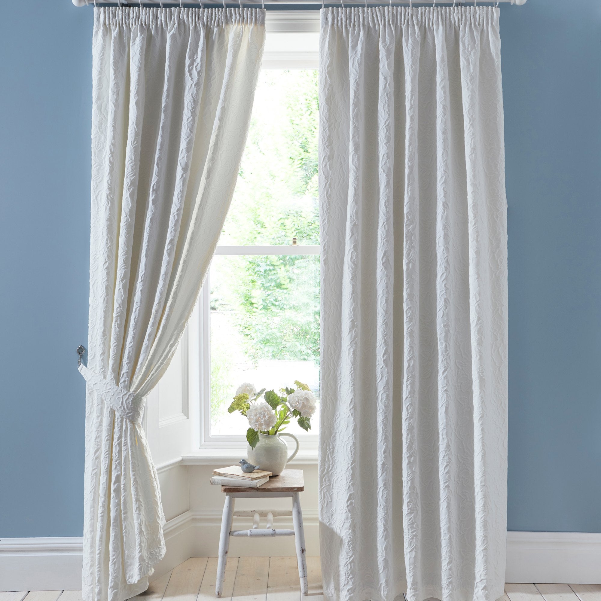 Pair of Pencil Pleat Curtains With Tie-Backs Collier by Appletree Heritage in White