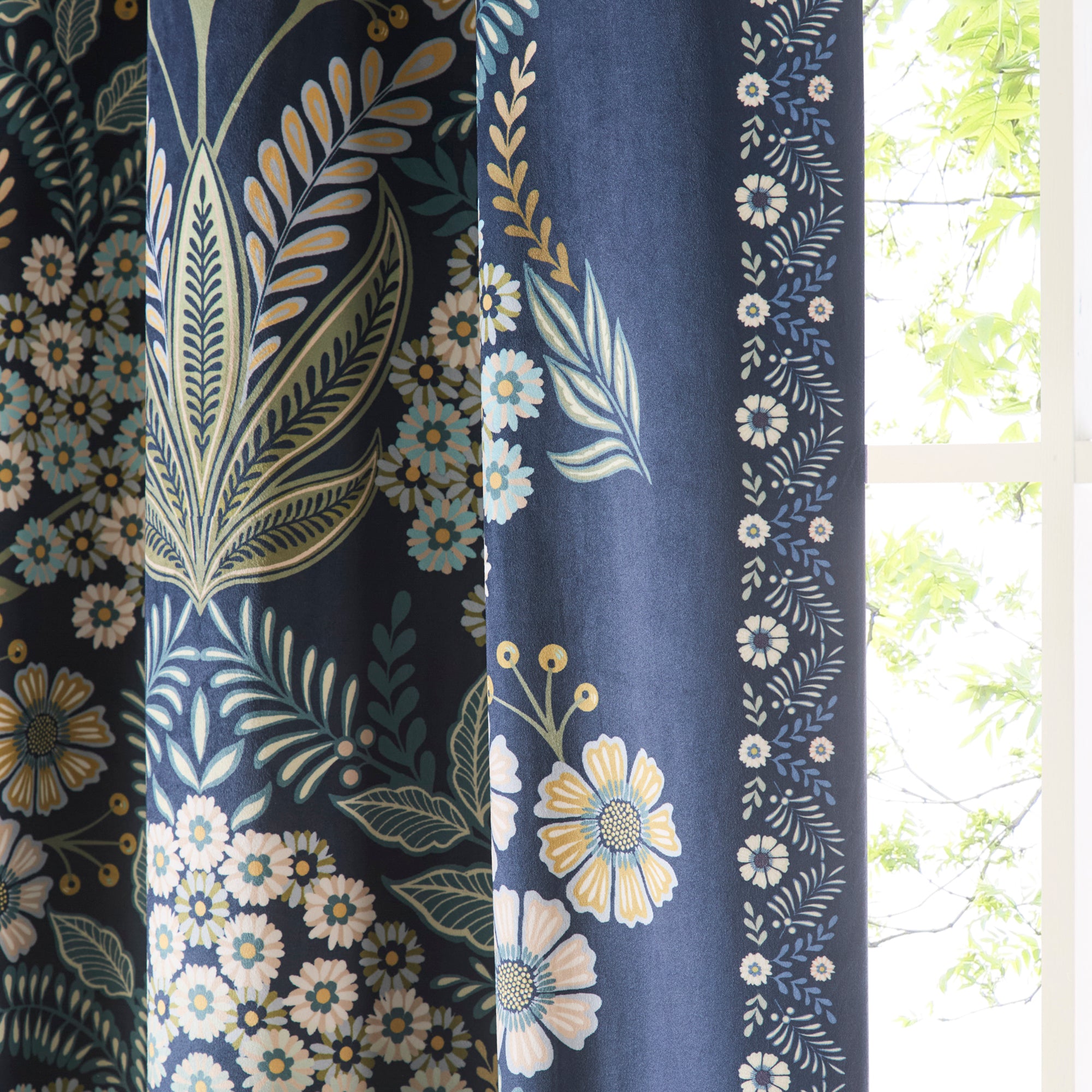 Pair of Eyelet Curtains Evelina by Appletree Heritage in Navy