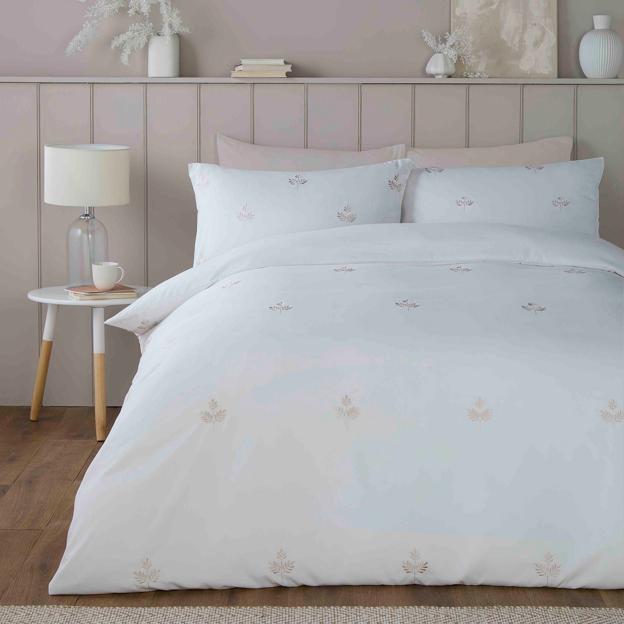 Duvet Cover Set Emily Embroidery by Serene in Natural