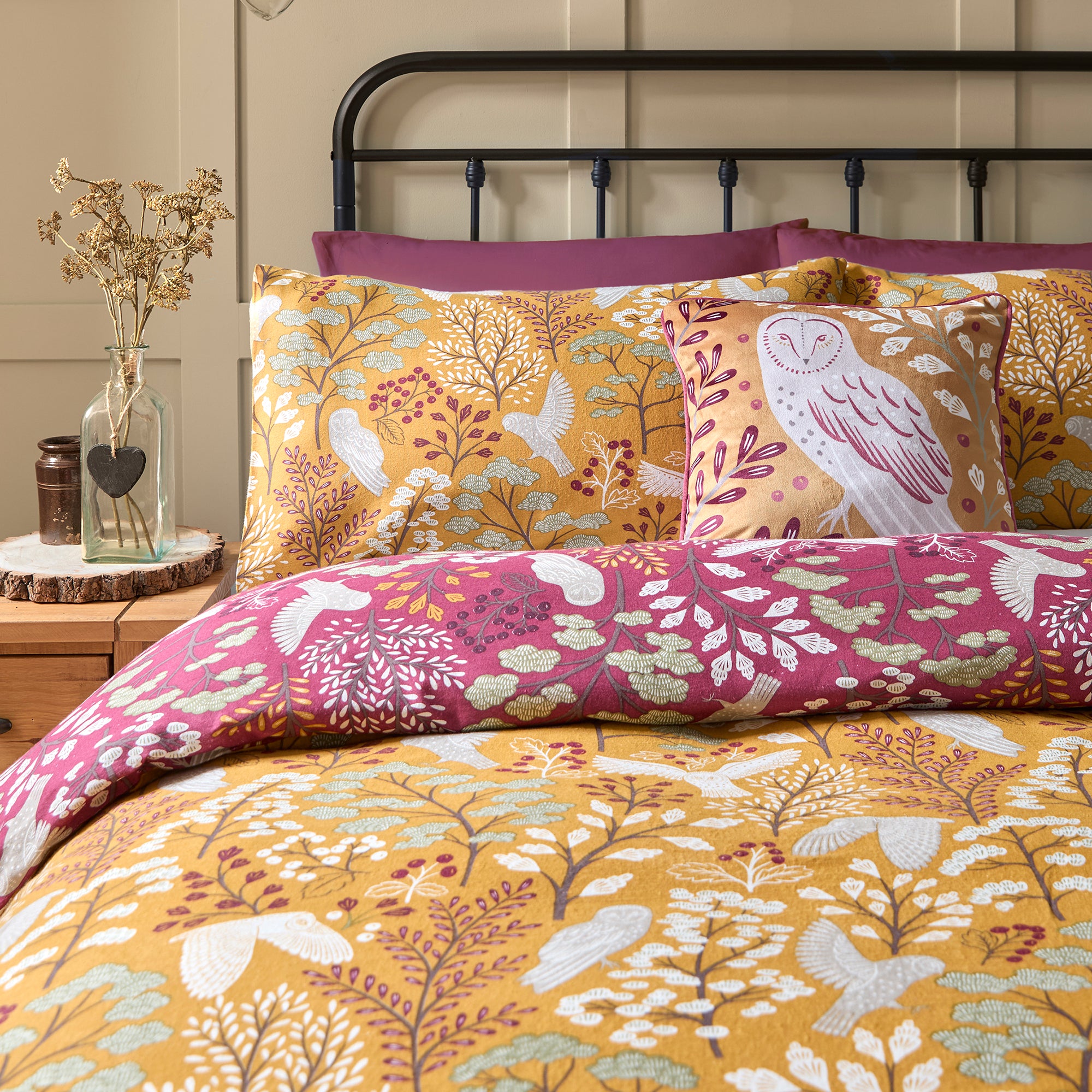 Duvet Cover Set Enchanted by Dreams & Drapes Lodge in Gold