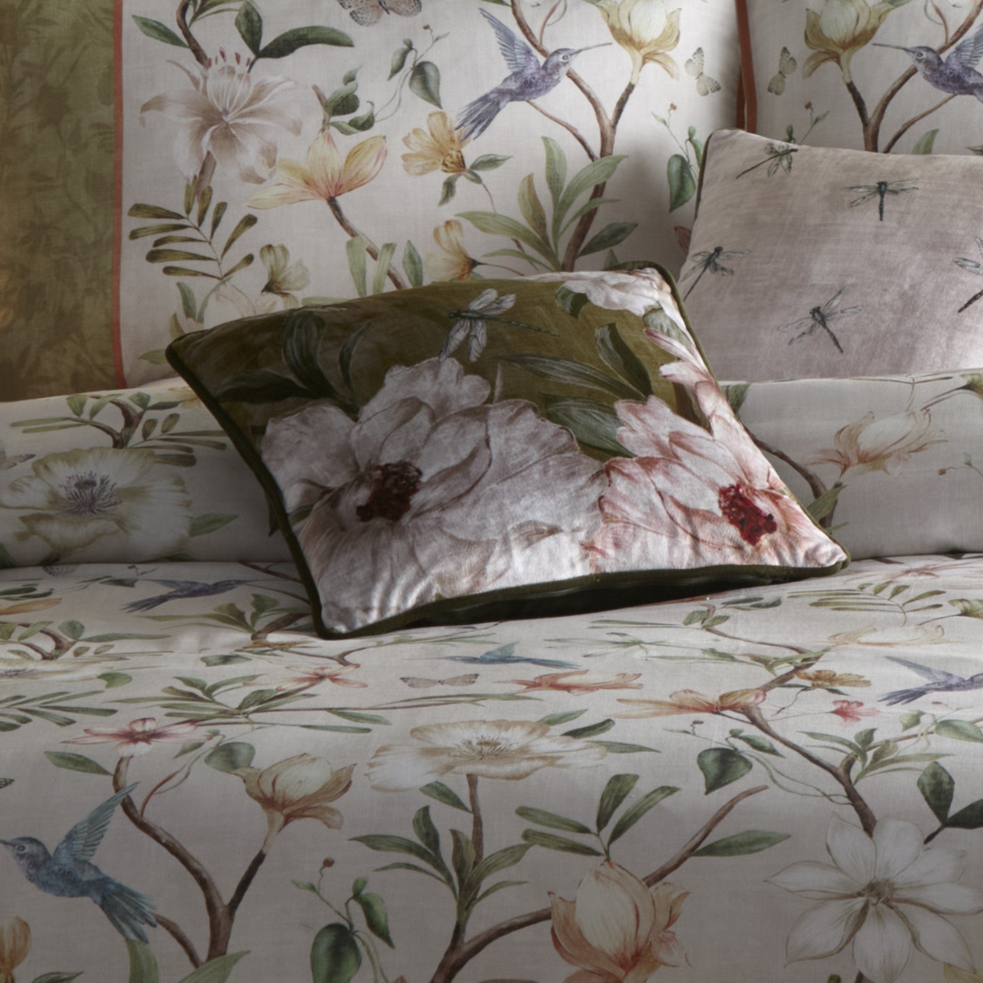 Cushion Fiorella by Appletree Heritage in Wine