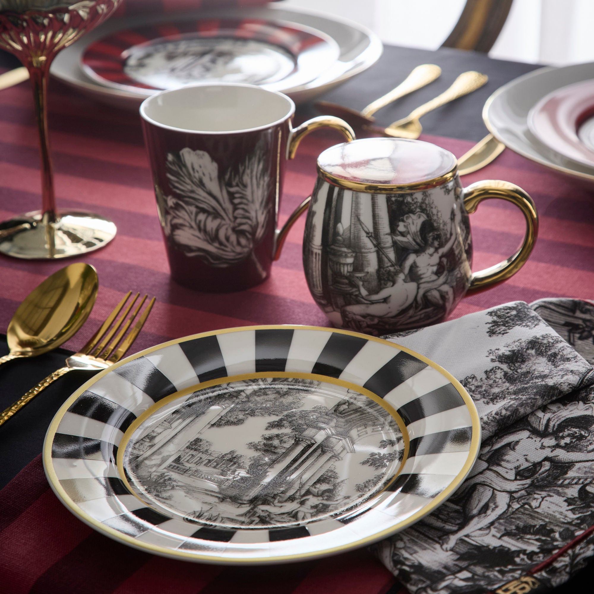 Side Plate Set Festivo by Laurence Llewelyn-Bowen in Multi