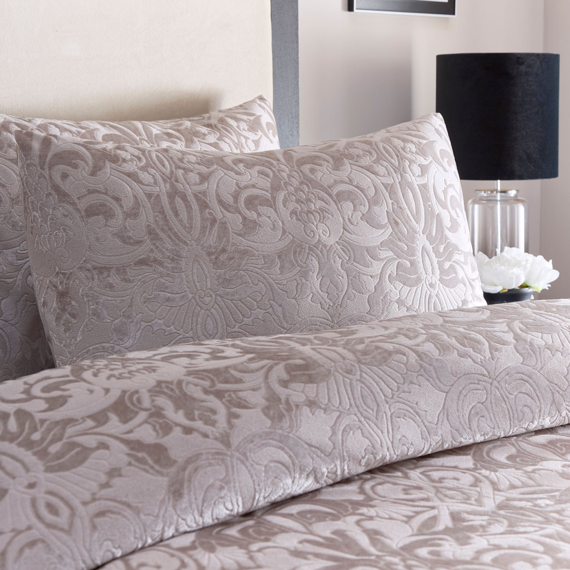 Duvet Cover Set Firenza by Laurence Llewelyn-Bowen in Linen