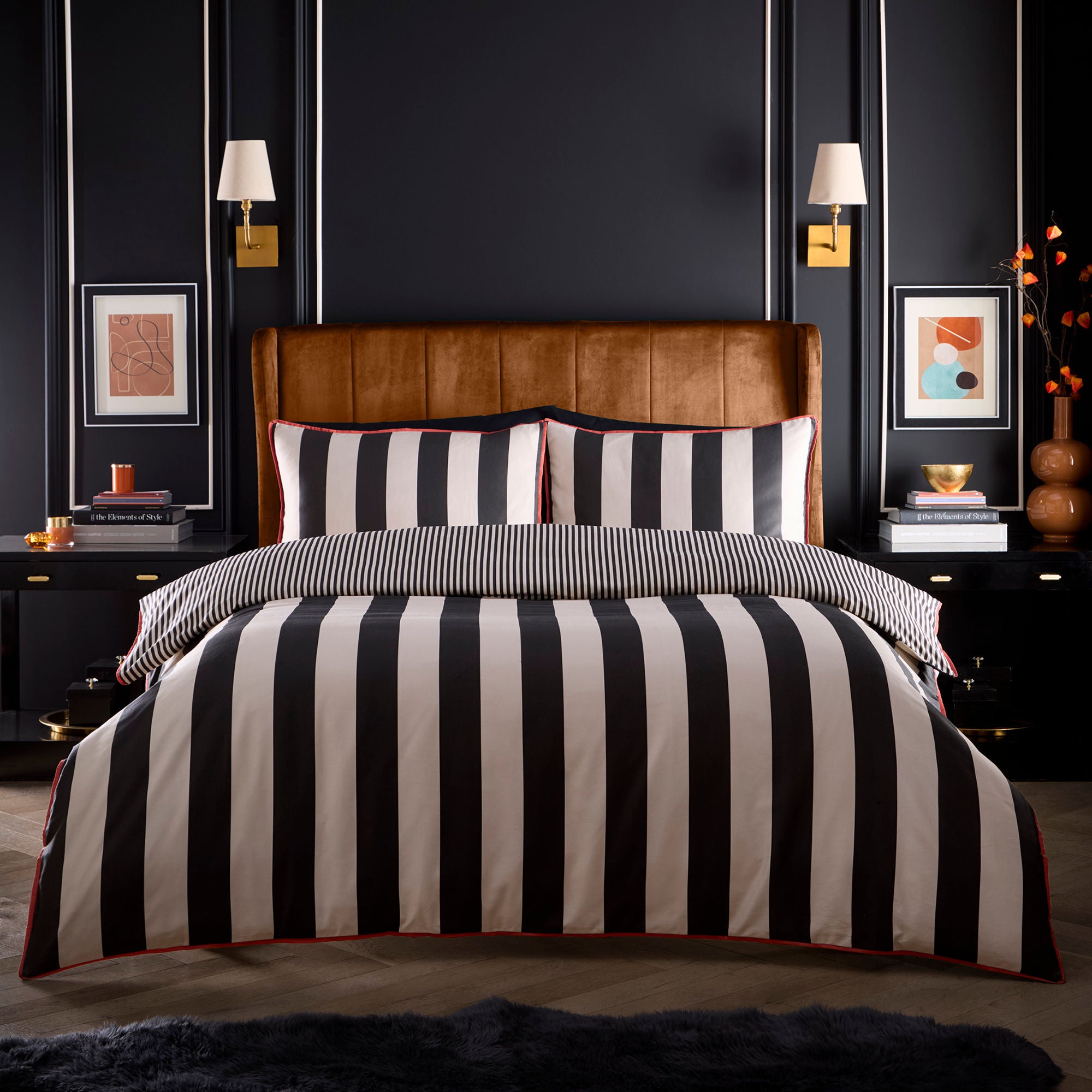 Duvet Cover Set Festivo Circus Stripe by Laurence Llewelyn-Bowen in Black