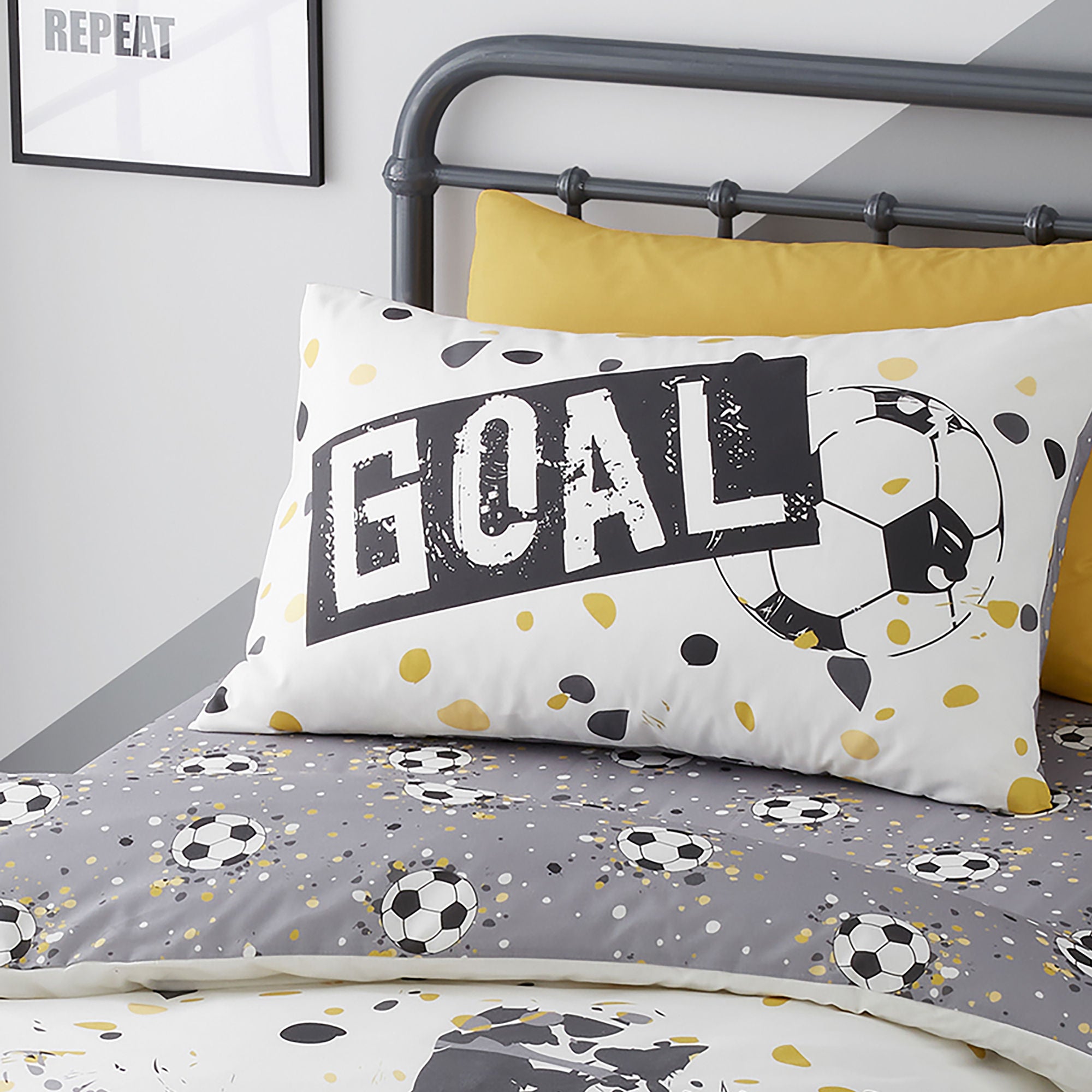 Duvet Cover Set Goal by Bedlam in Gold