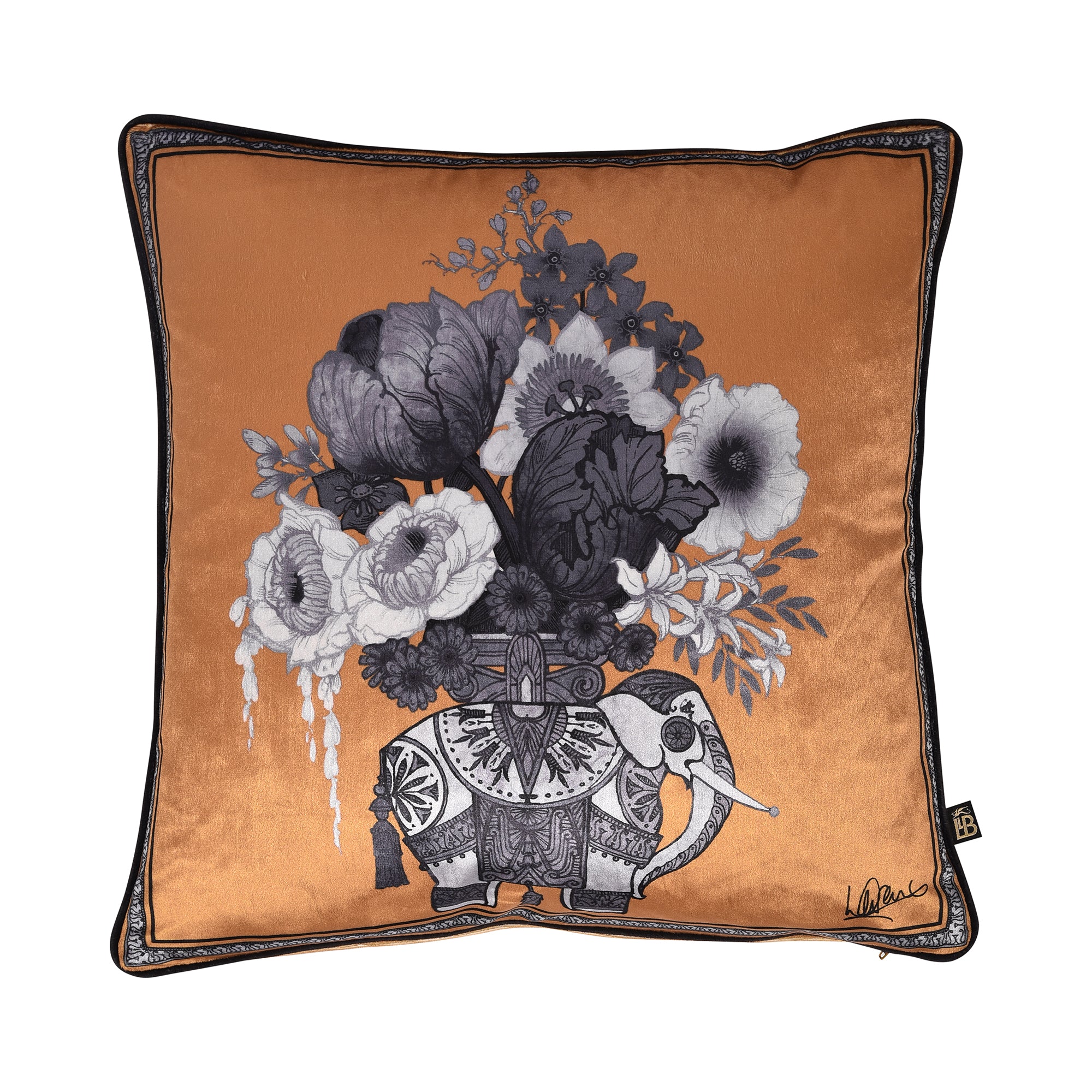 Cushion Cover Generou Elephant by Laurence Llewelyn-Bowen in Gold