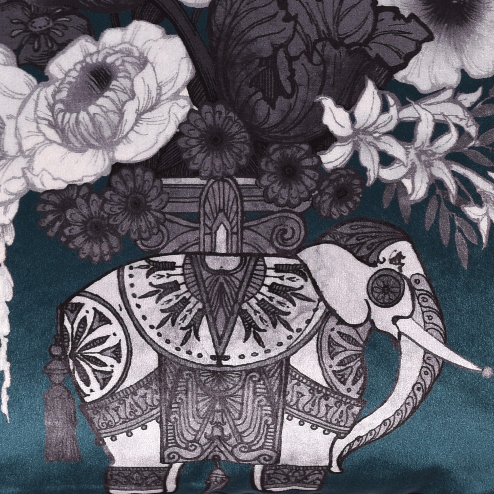 Cushion Cover Generou Elephant by Laurence Llewelyn-Bowen in Green