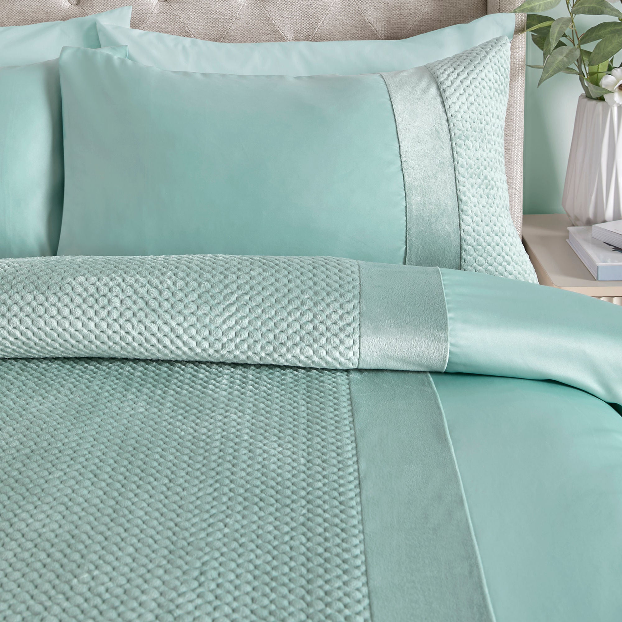 Duvet Cover Set Iras by Soiree in Duck Egg