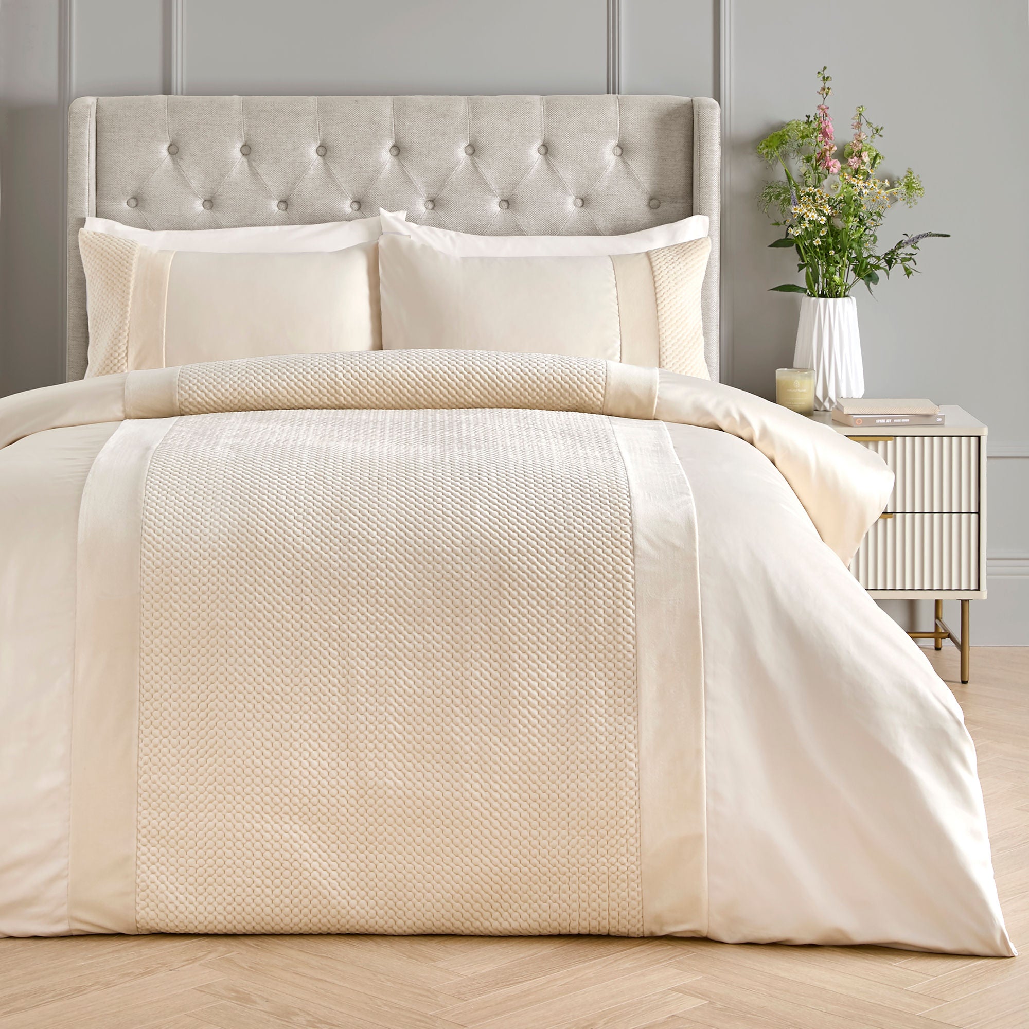 Duvet Cover Set Iras by Soiree in Natural