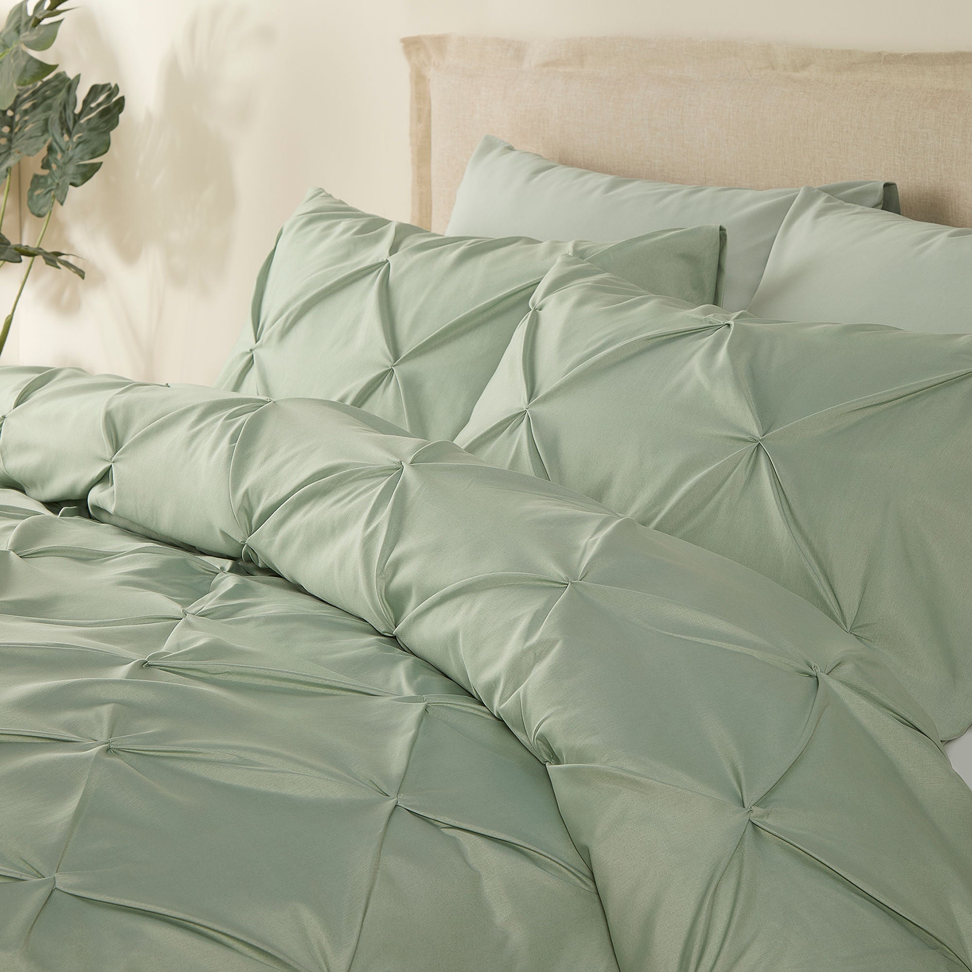 Duvet Cover Set Lara by Serene in Steel/Sage