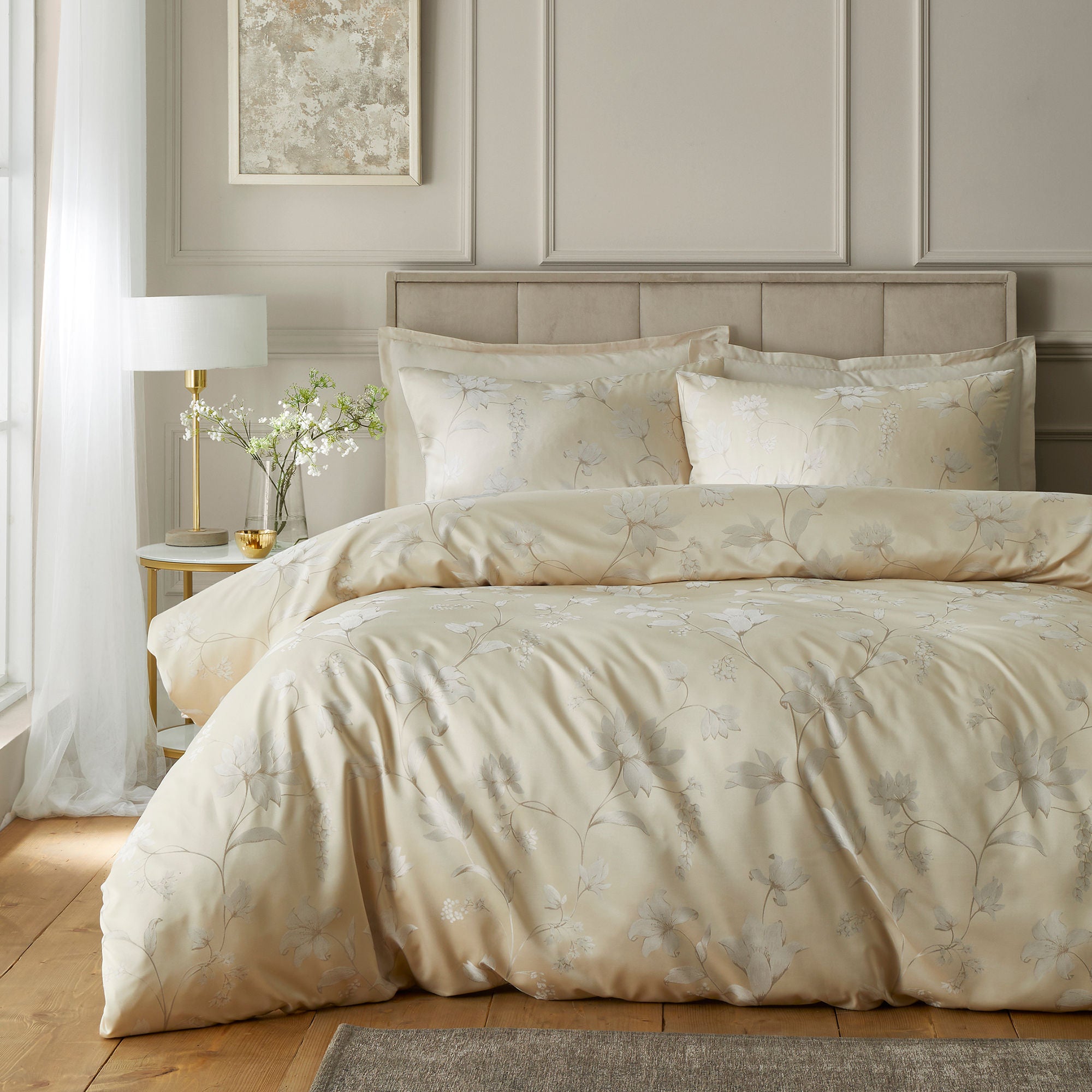 Duvet Cover Set Lilly Floral Jacquard by Soiree in Champagne