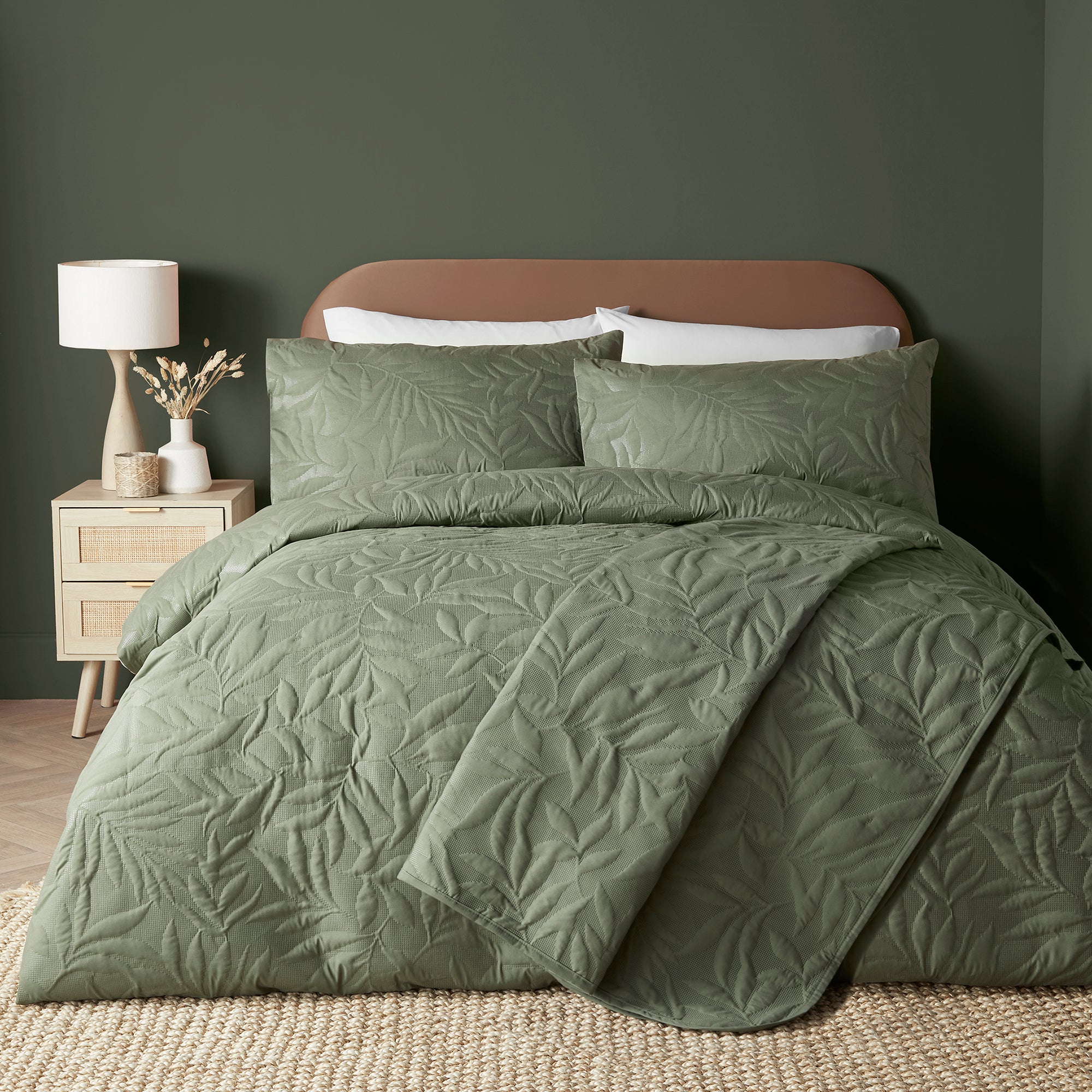 Duvet Cover Set Luana by Serene in Dark Green