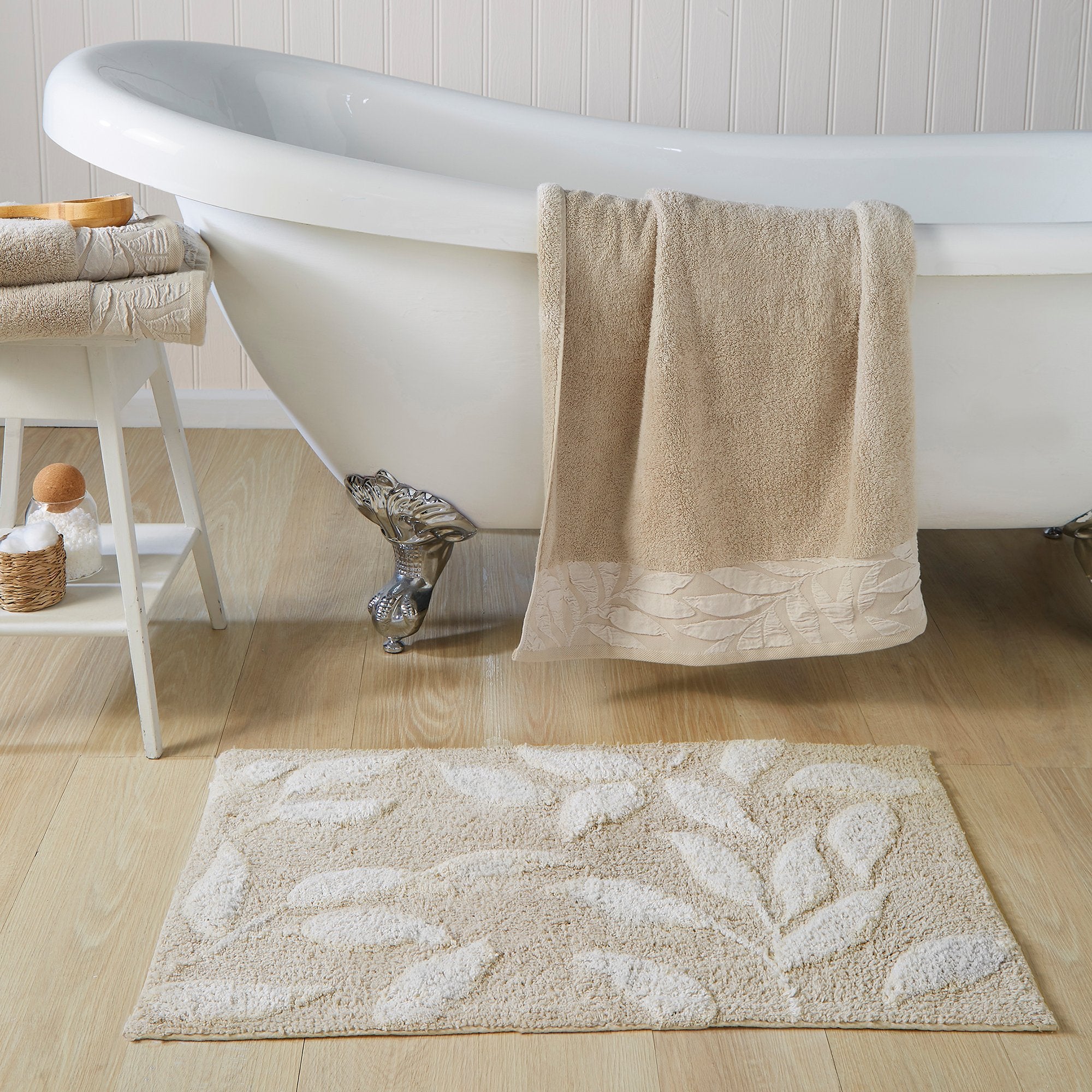 Towels Lacie by Dreams & Drapes Bathroom in Natural