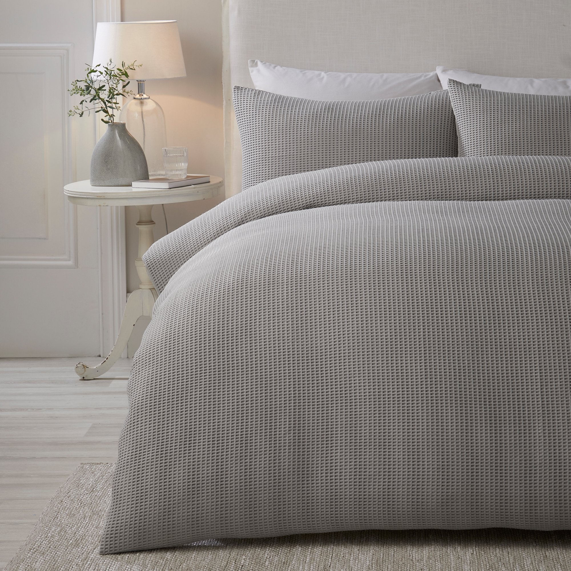 Duvet Cover Set Lindly by Serene in Silver