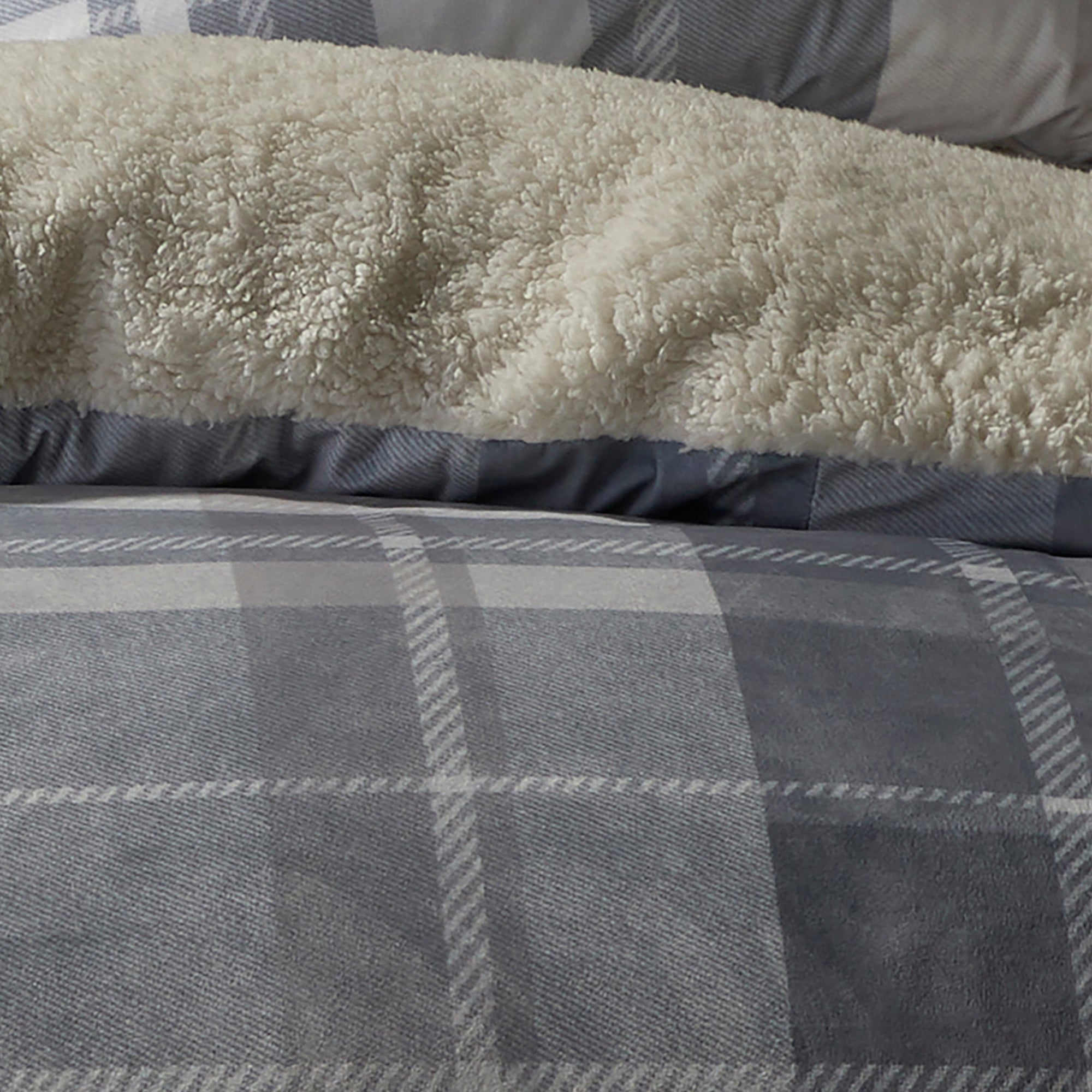 Duvet Cover Set Mulford Check by Fusion Snug in Grey