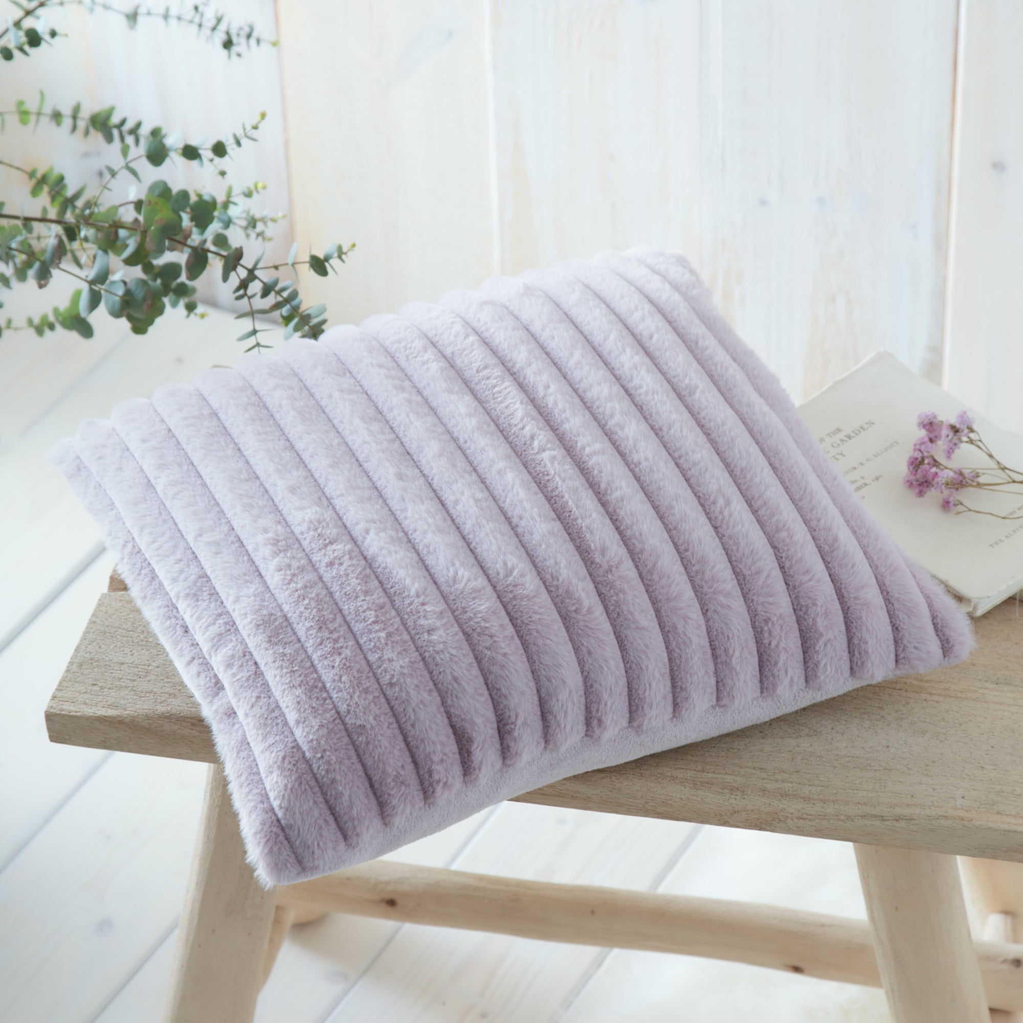 Filled Cushion Morritz by Appletree Hygge in Mauve