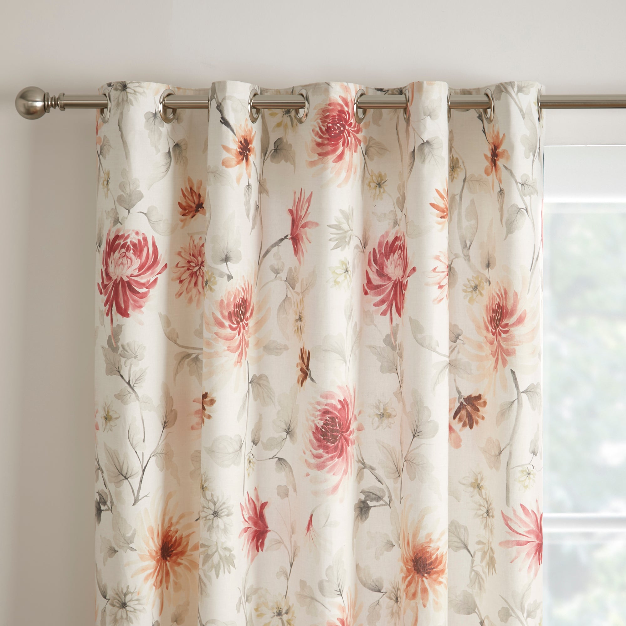 Pair of Eyelet Curtains Nadia by Dreams & Drapes Curtains in Red