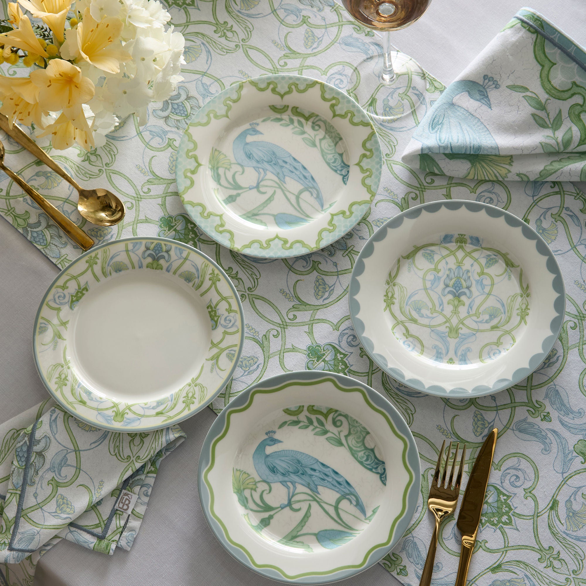 Napkins (4 Pack) Palm Court by Laurence Llewelyn-Bowen in Green