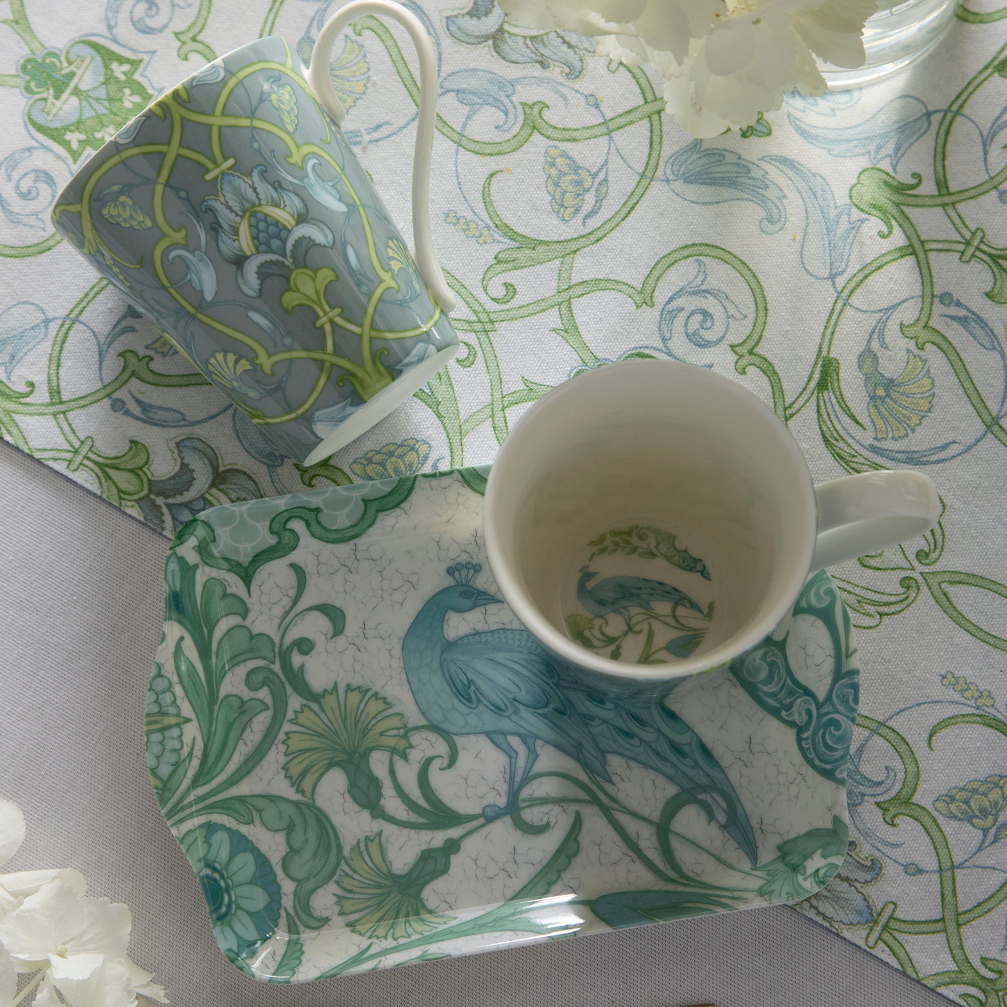 Mug & Tray Set Palm Court by Laurence Llewelyn-Bowen in Multi
