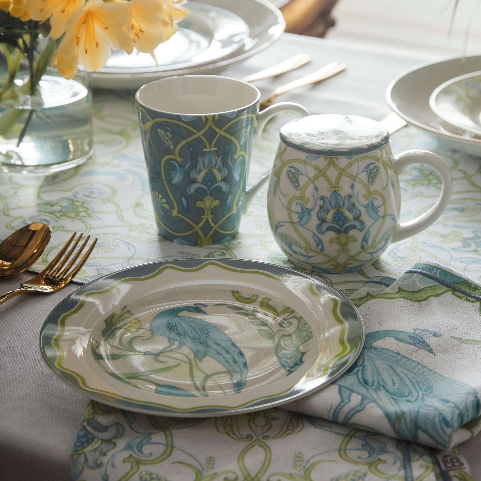 Side Plate Set Palm Court by Laurence Llewelyn-Bowen in Multi