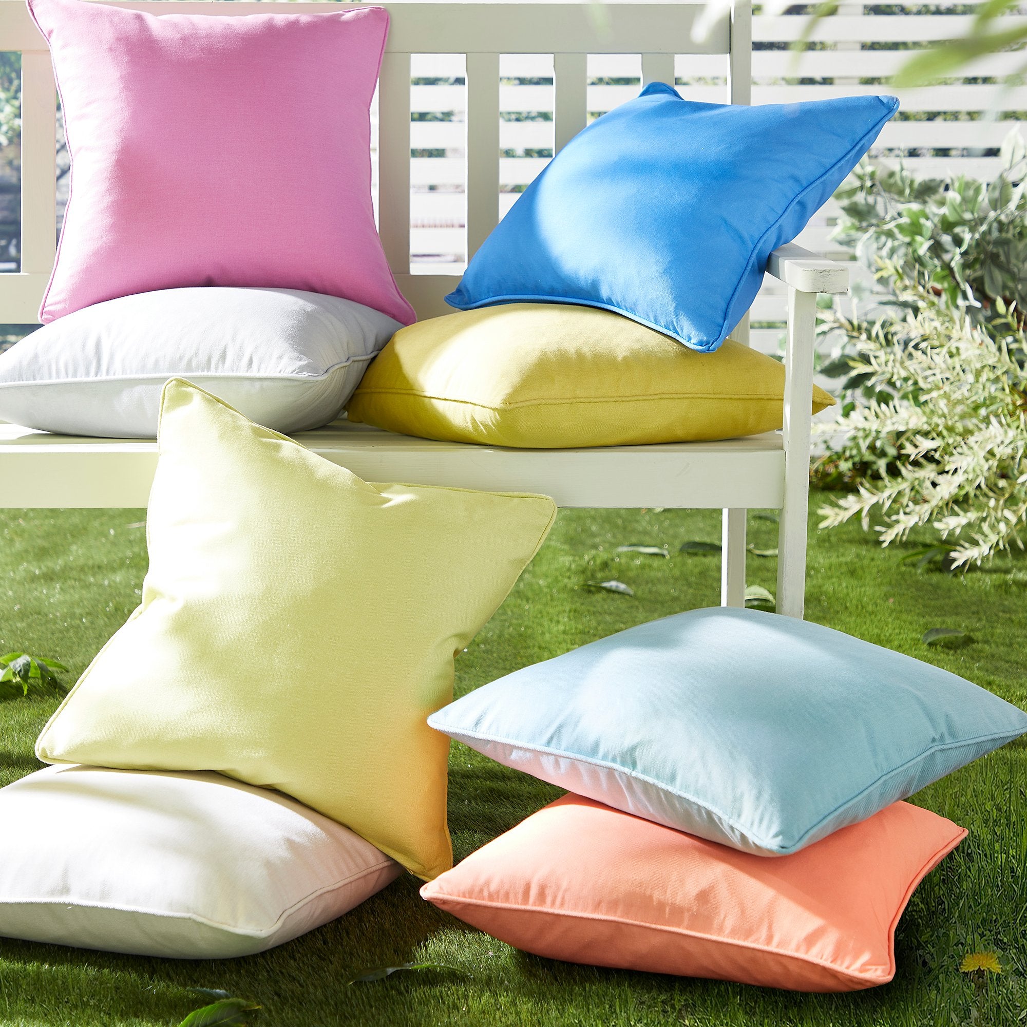 Cushion Plain Outdoor by Fusion in Silver