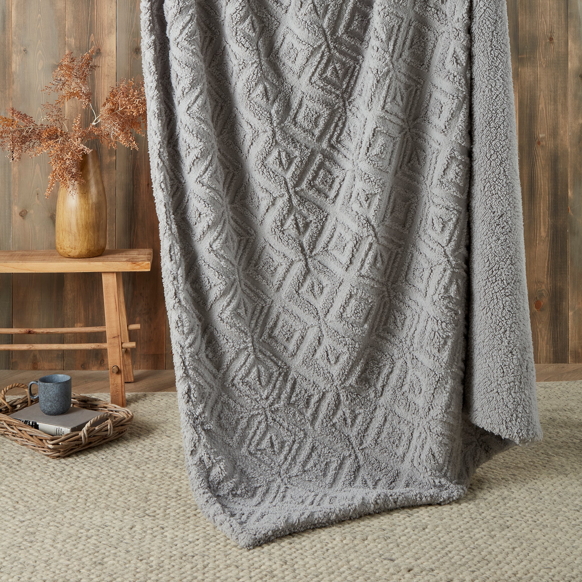 Throw Romo by Fusion Snug in Grey