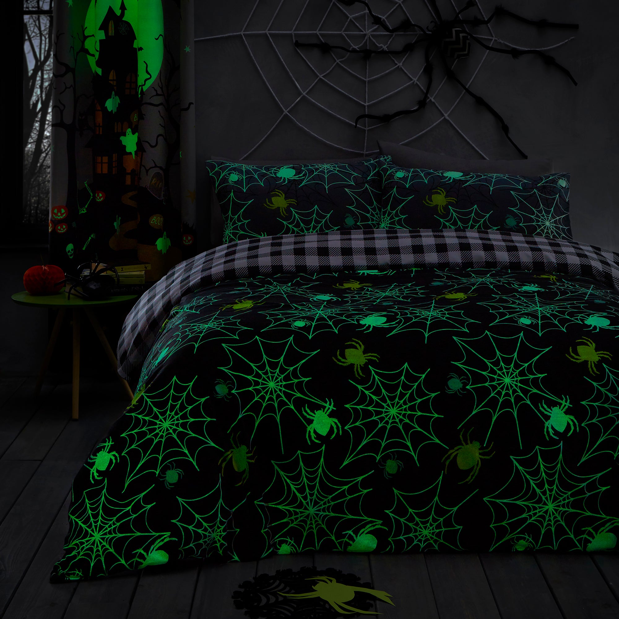 Duvet Cover Set Spiders by Bedlam in Grey