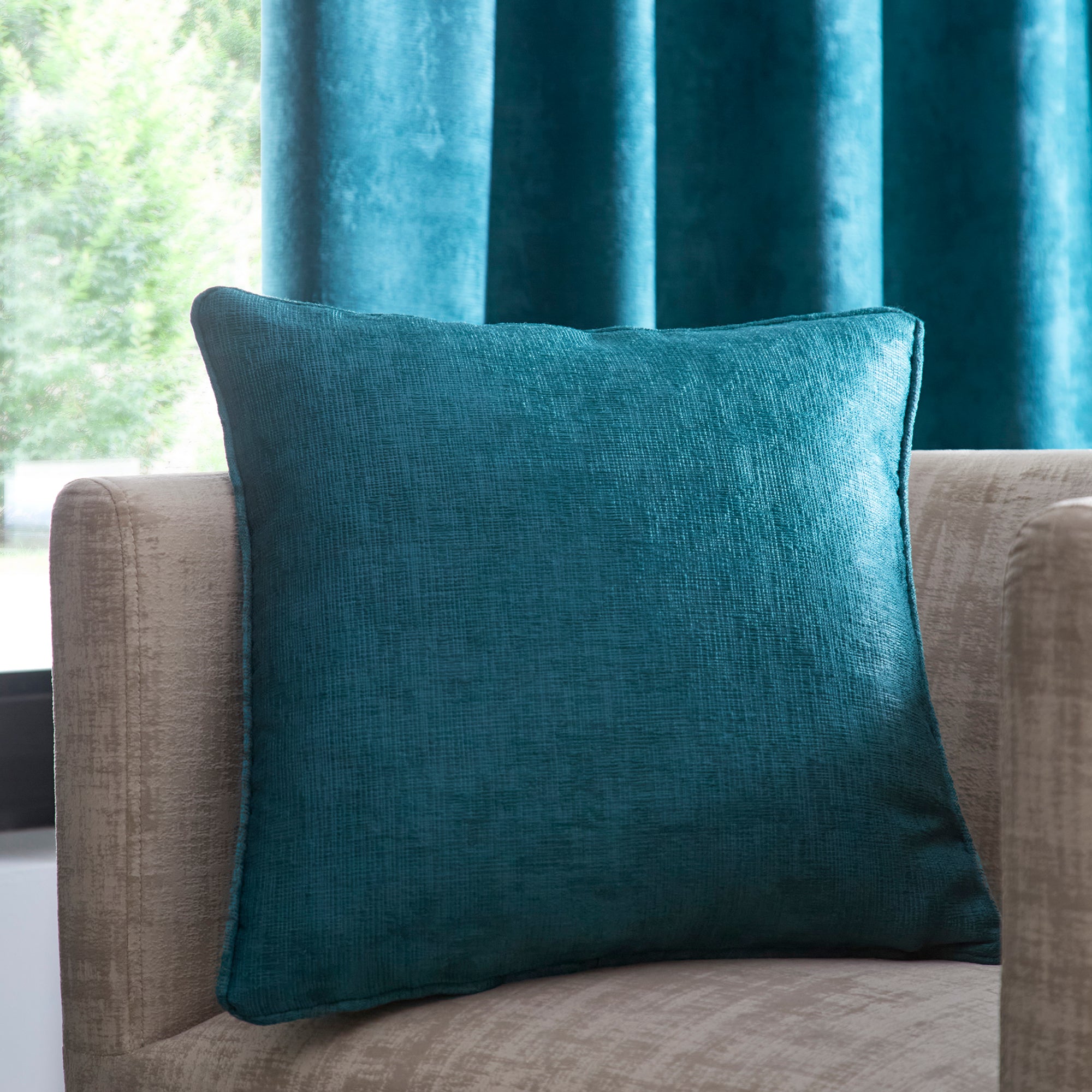 Cushion Strata by Fusion in Forest Green