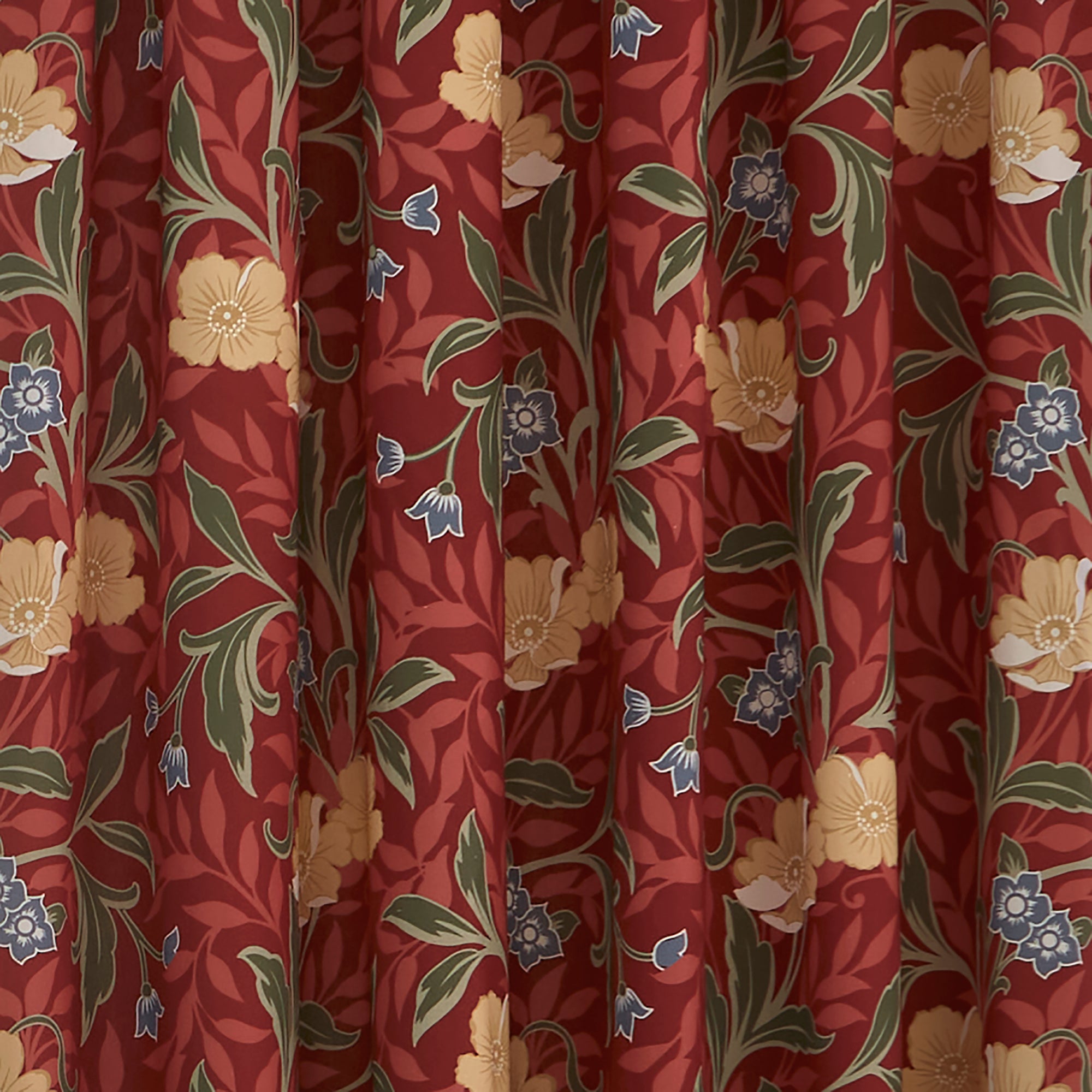 Pair of Pencil Pleat Curtains With Tie-Backs Sandringham by D&D in Red
