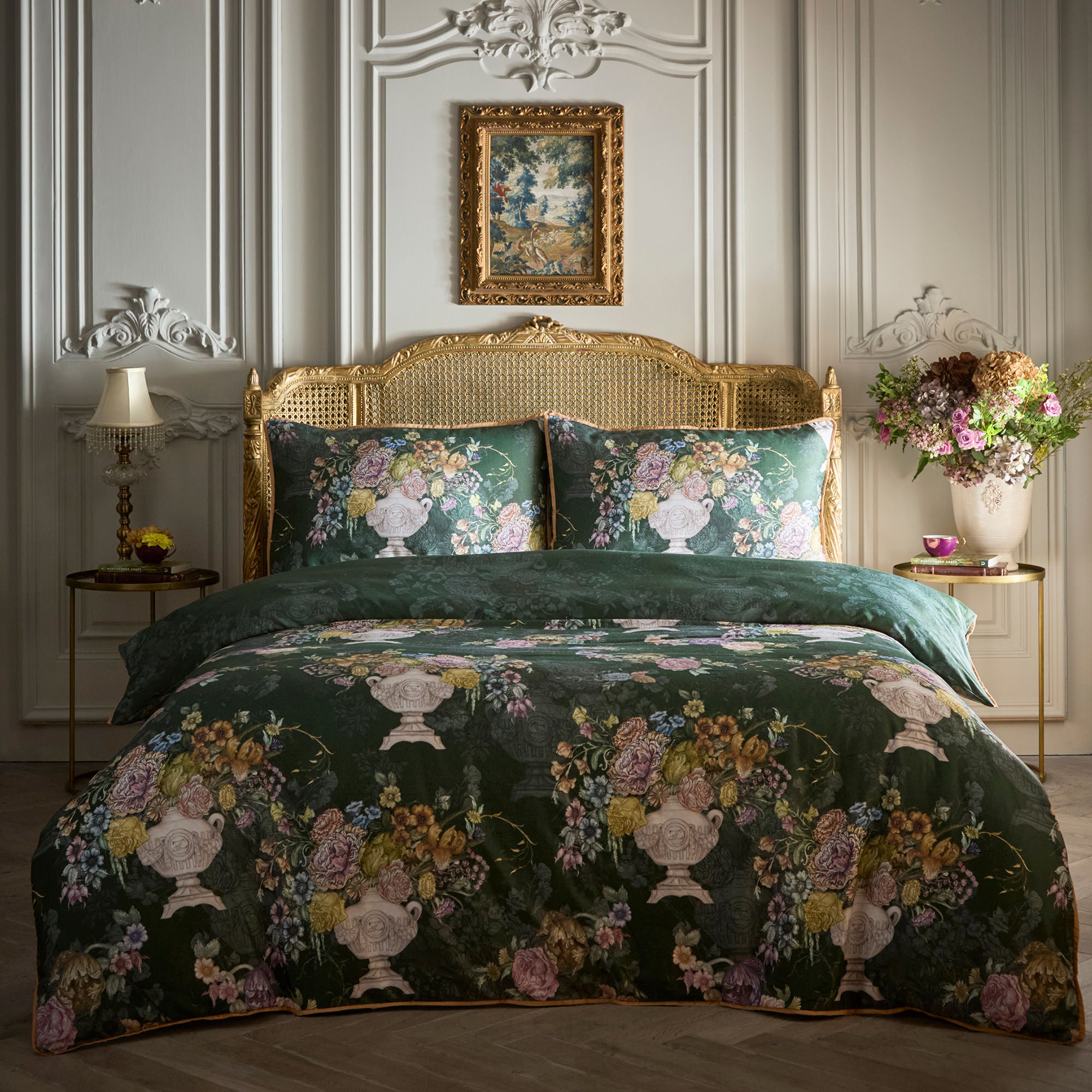 Duvet Cover Set Tuscan Holiday by Laurence Llewelyn-Bowen in Green
