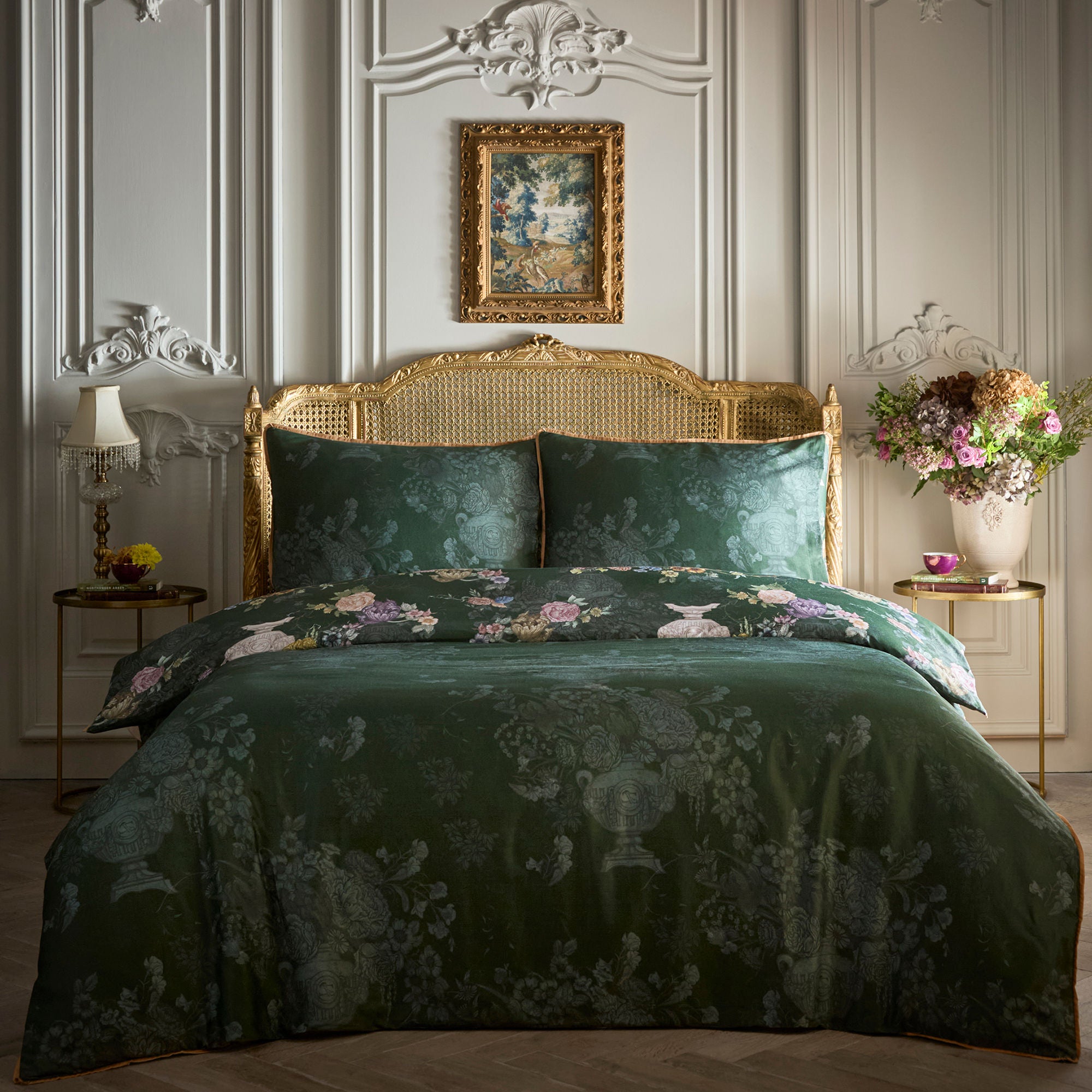 Duvet Cover Set Tuscan Holiday by Laurence Llewelyn-Bowen in Green