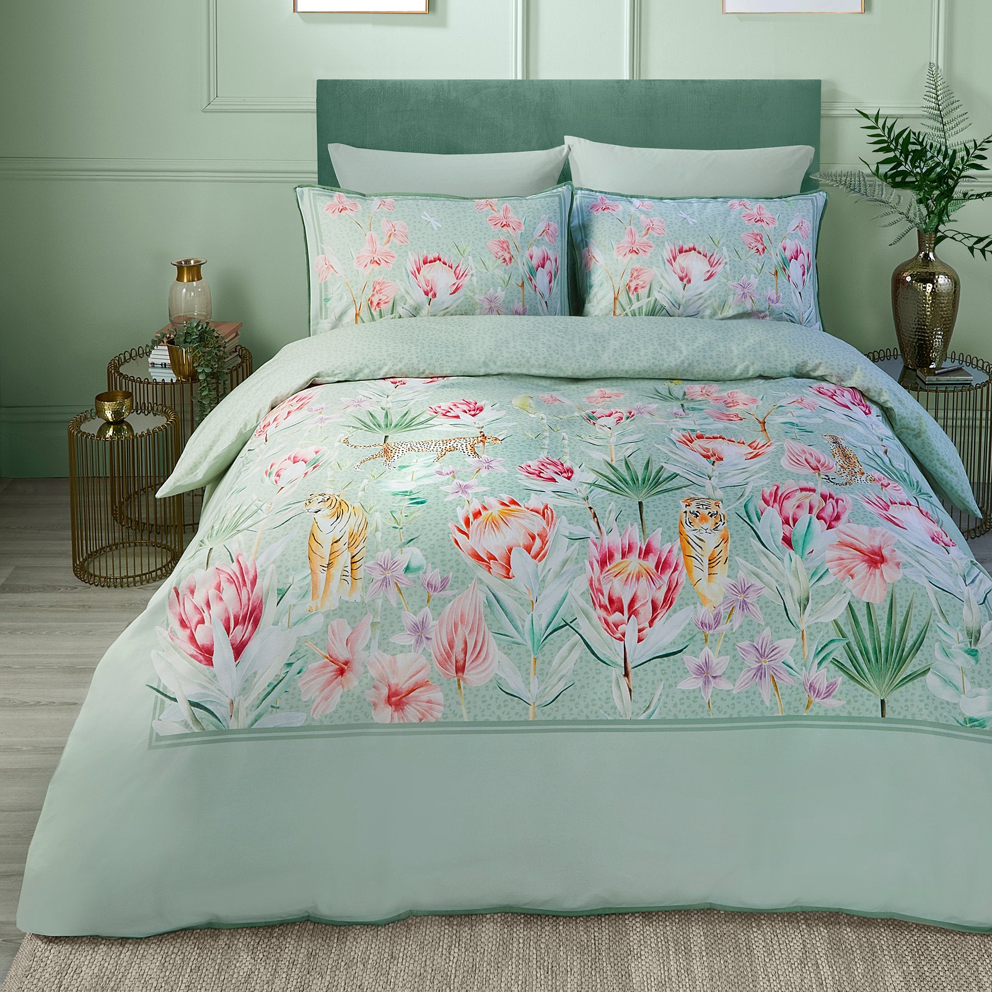 Duvet Cover Set Tropical Leopard by Soiree in Green