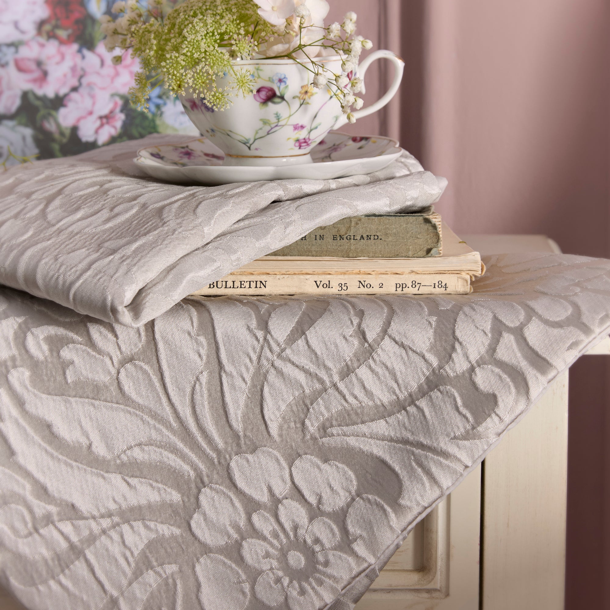 Duvet Cover Set Worcester by Appletree Heritage in Silver