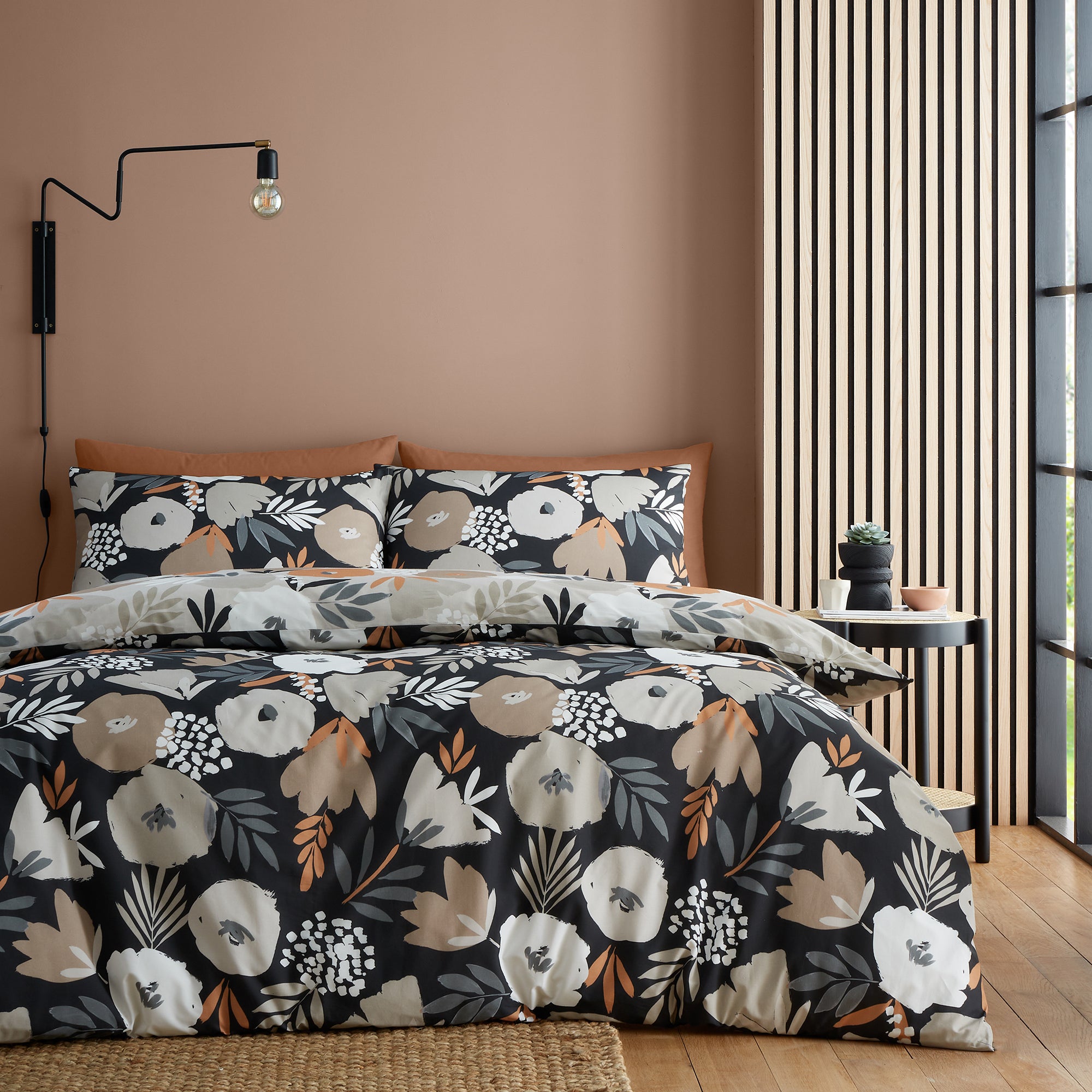 Duvet Cover Set Yasmin by Fusion in Black