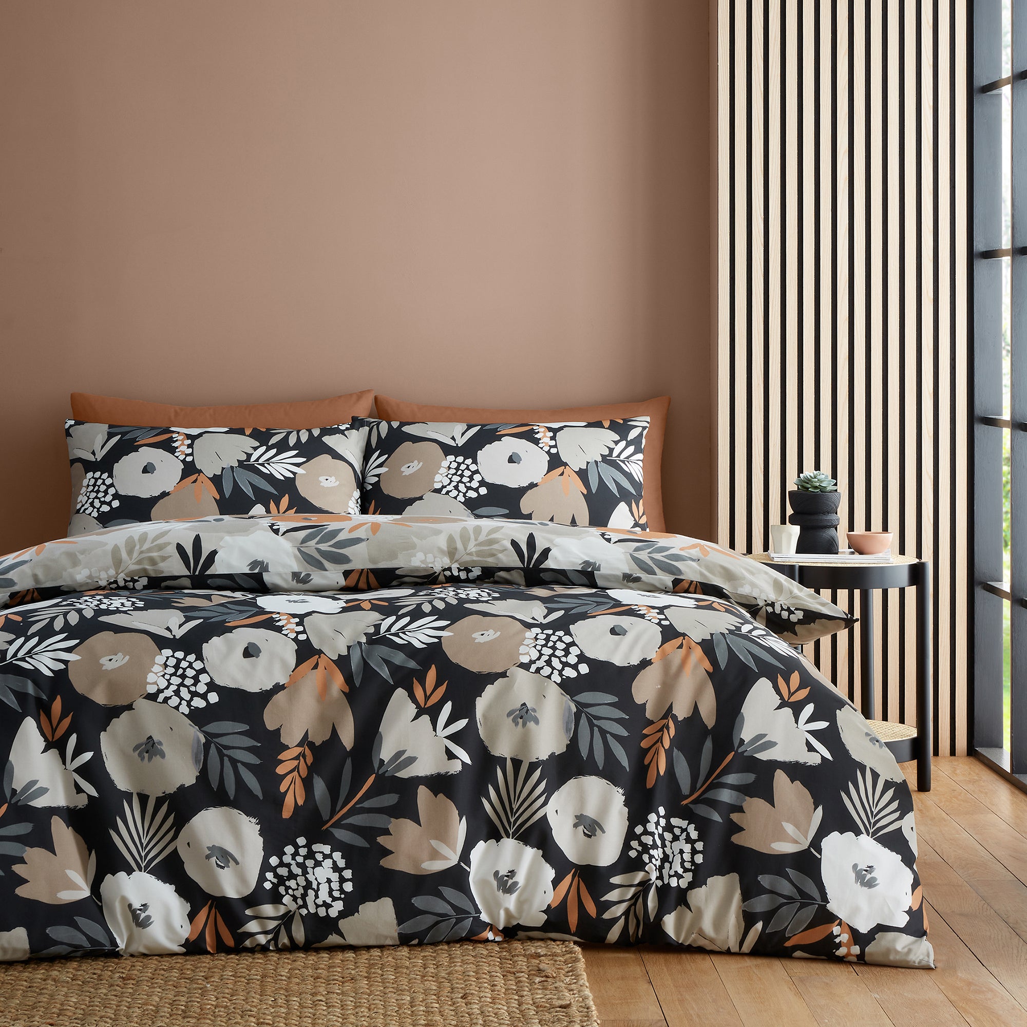 Duvet Cover Set Yasmin by Fusion in Black