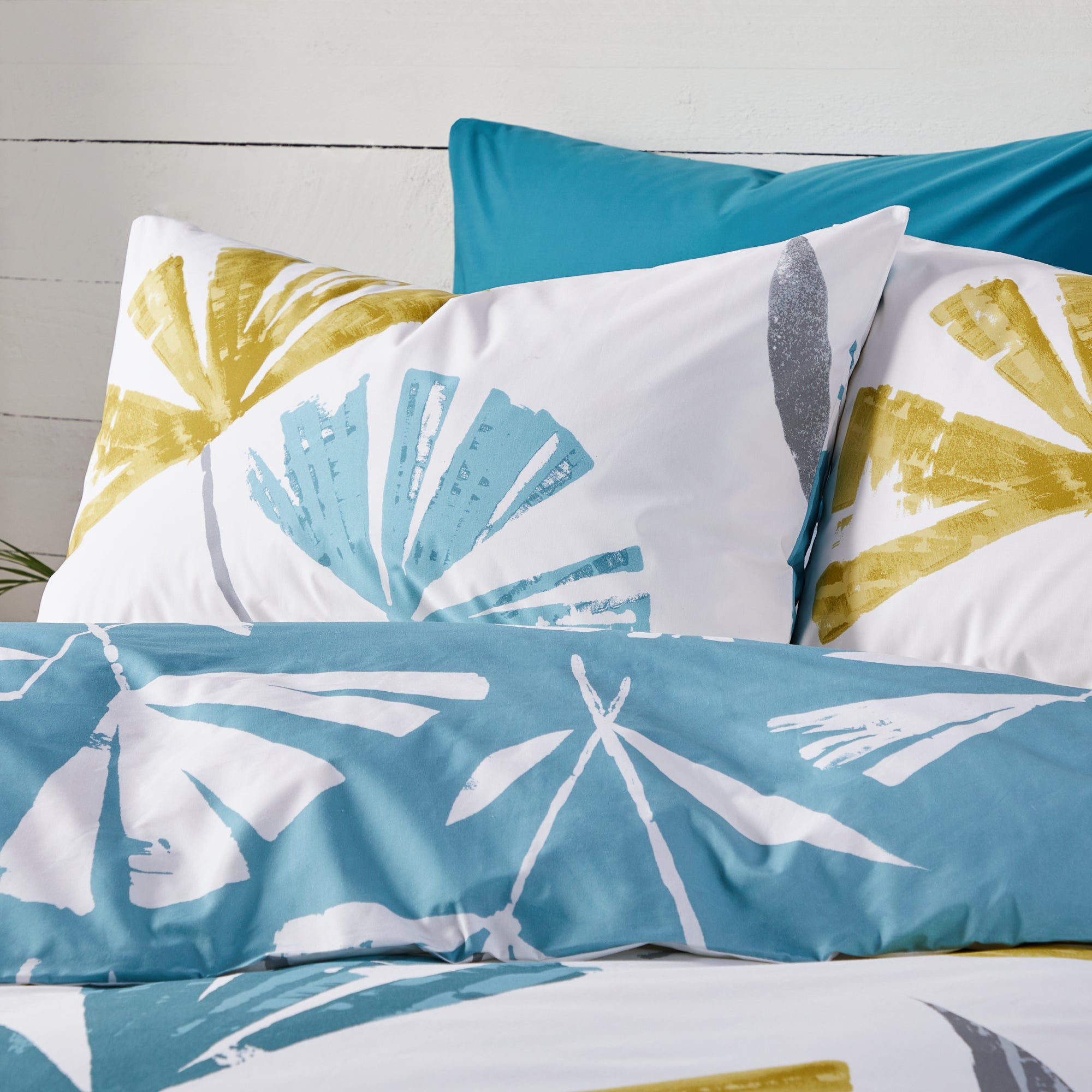 Duvet Cover Set Alma by Fusion in Teal