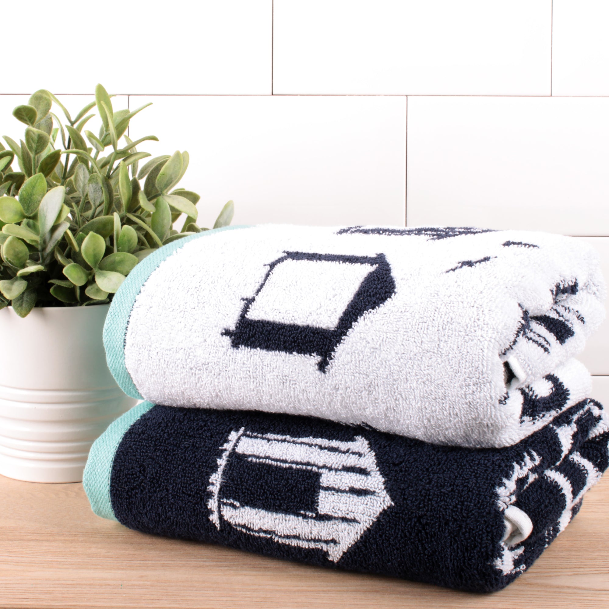 Hand Towel (2 pack) Beach Huts by Fusion in Navy