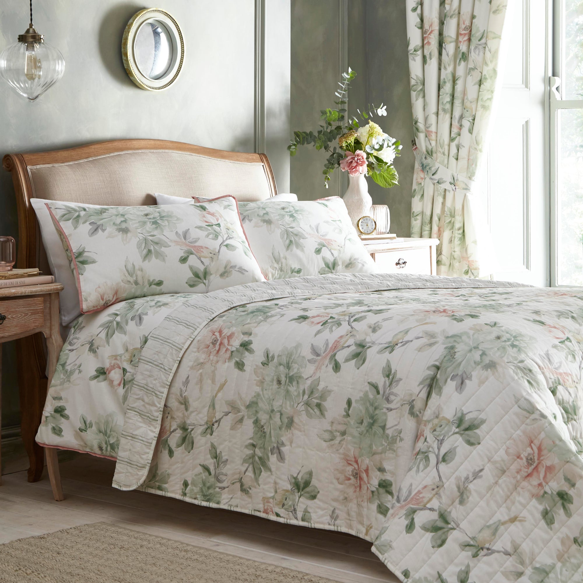 Duvet Cover Set Campion by Appletree Heritage in Green/Coral
