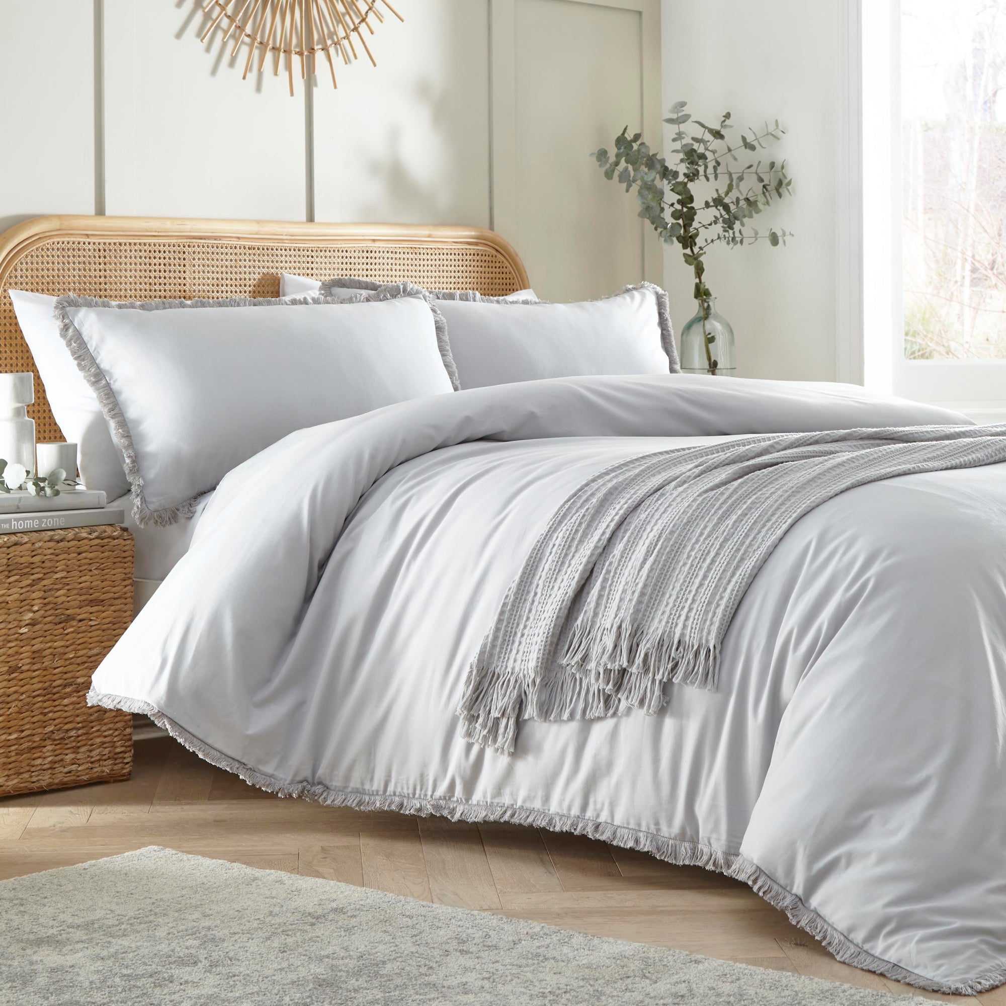 Duvet Cover Set Claire by Appletree Loft in Grey