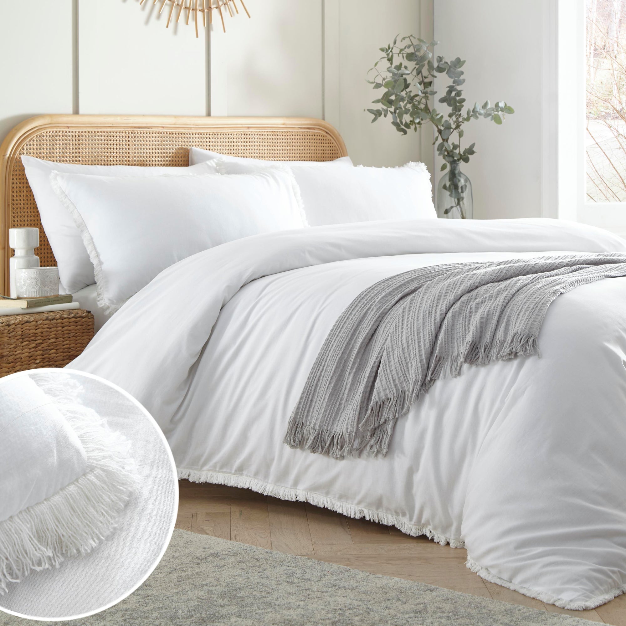 Duvet Cover Set Claire by Appletree Loft in White