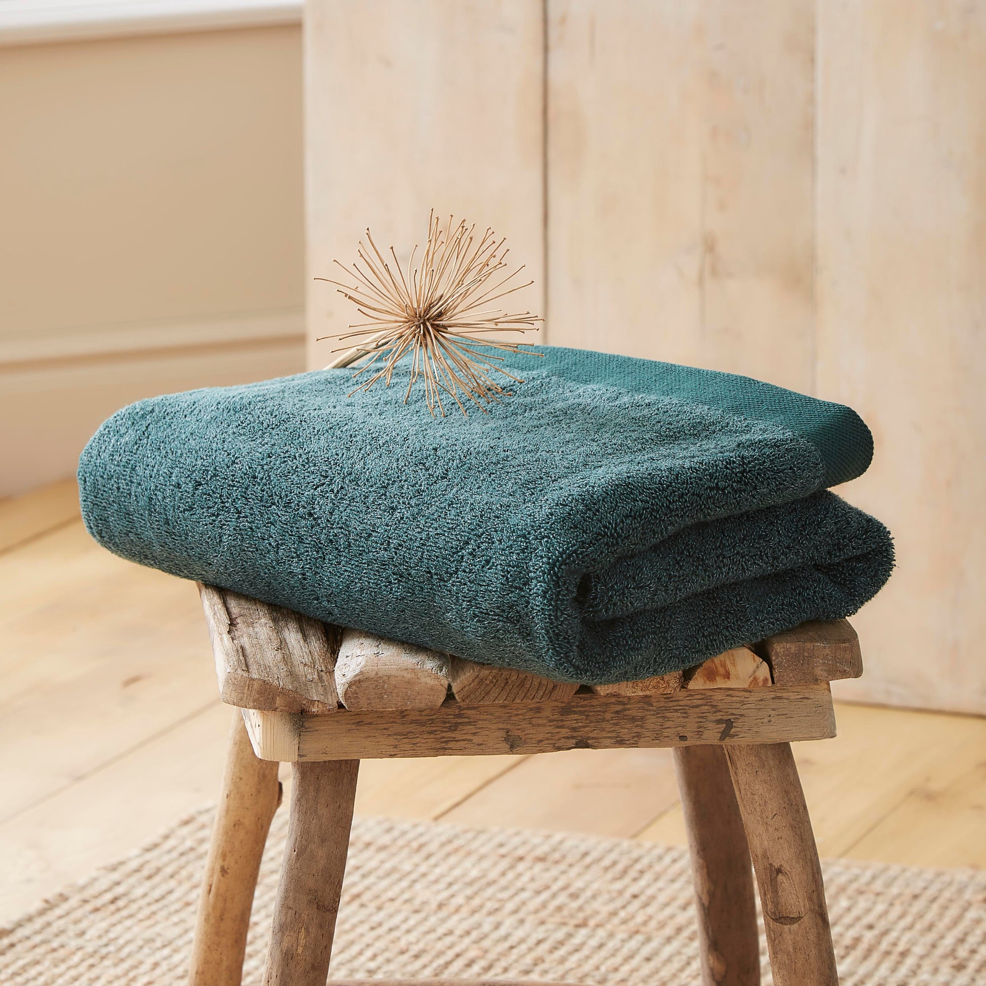 Hand Towel Abode Eco by Drift Home in Deep Green
