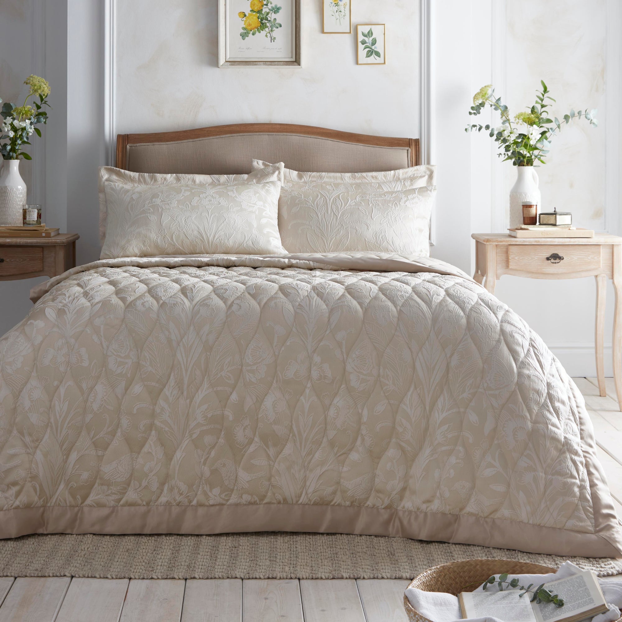 Bedspread Elysia by Appletree Heritage in Champagne